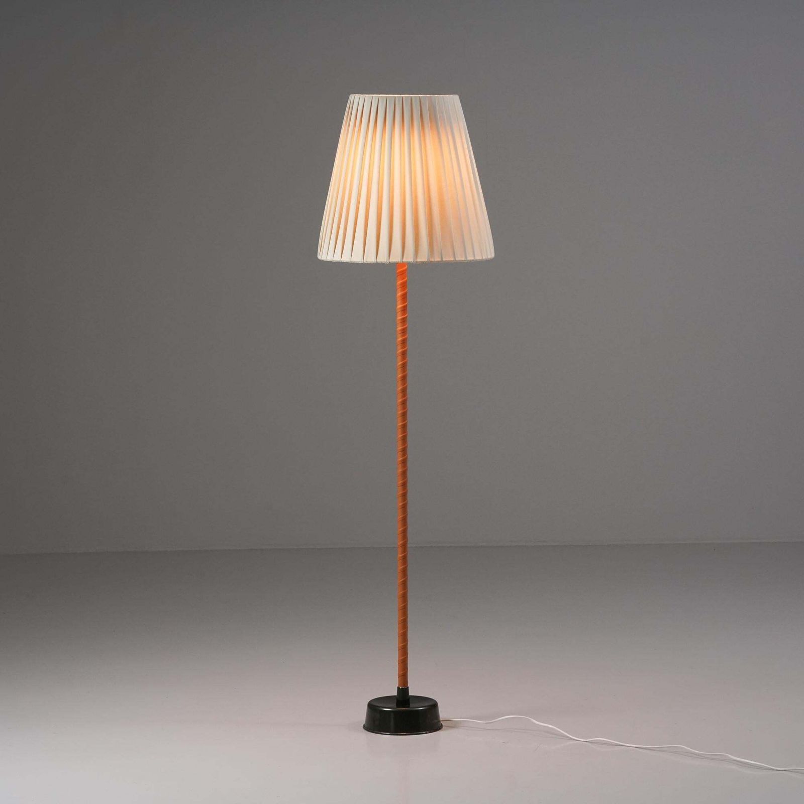 Model Ihanne/Senator Floor Lamp, Lisa Johansson Pape, Orno Oy, 1950s photo for sale