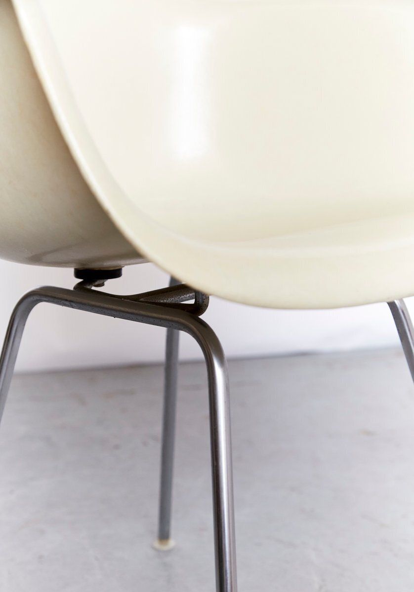 photo vinterior Off White Dax Fiberglass Chair By Charles & Ray Eames For Herman Miller, 1970s