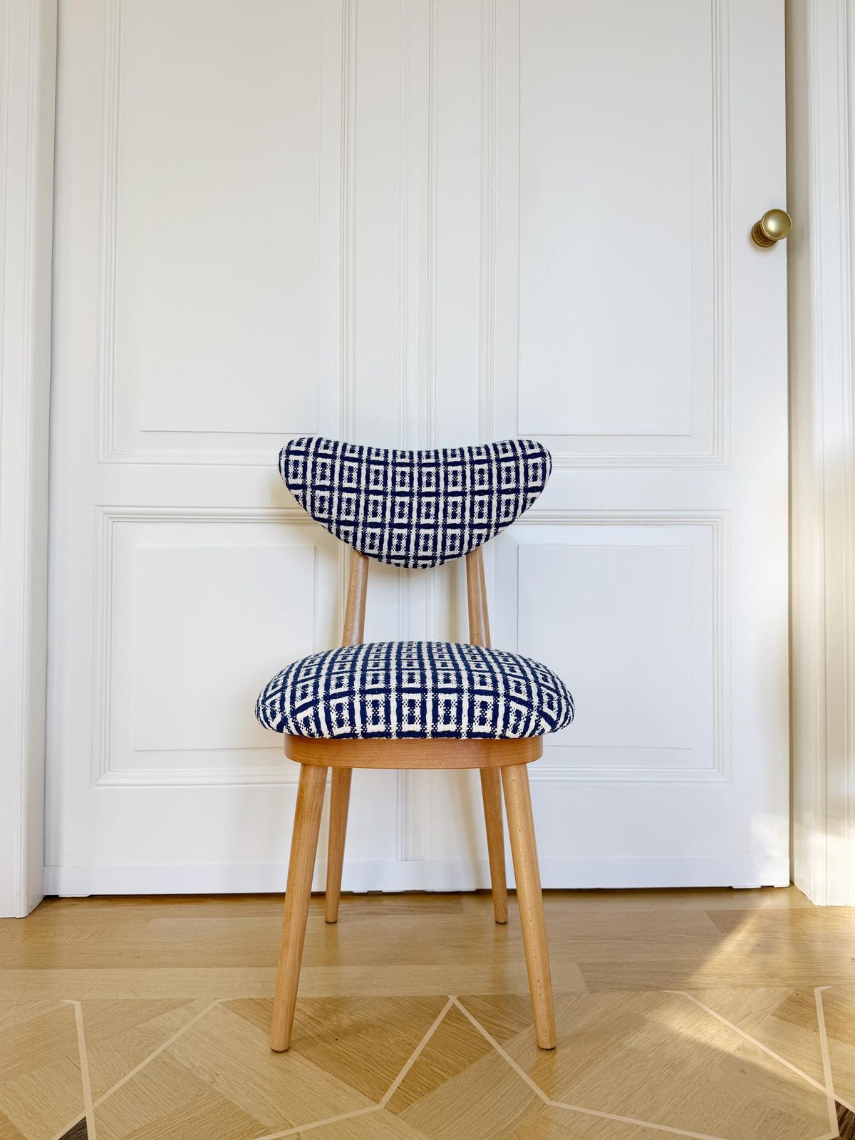 photo furniture Set Of Eight Mid Century Heart Chairs In Hsh Jacquard By Dedar, Europe, 1960s