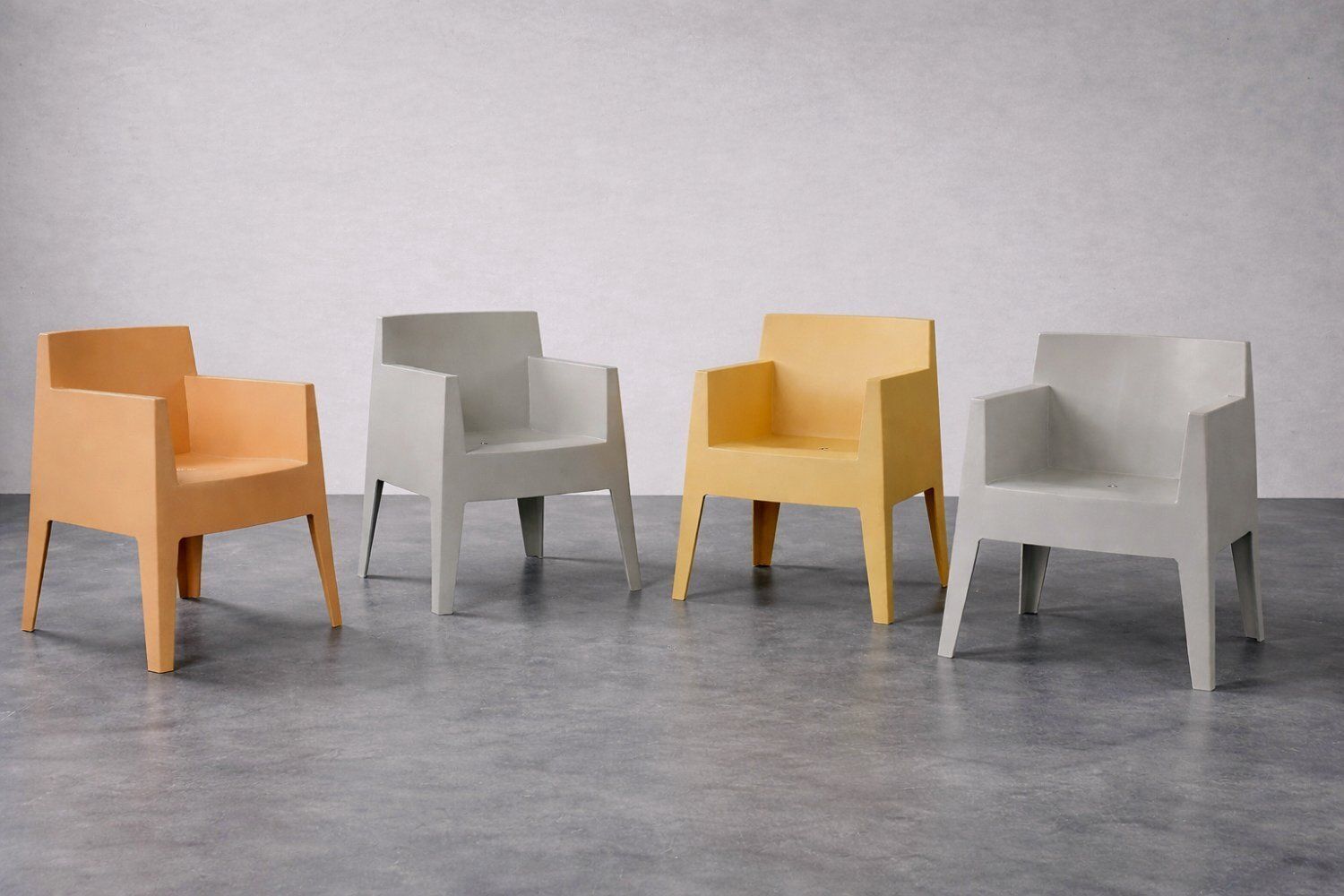 Mid Century Modern Italiaanse Atlantide Toy Stoelen Van Kunststof Door Philippe Starck Voor Driade, Jaren 1990, Set Van 4
