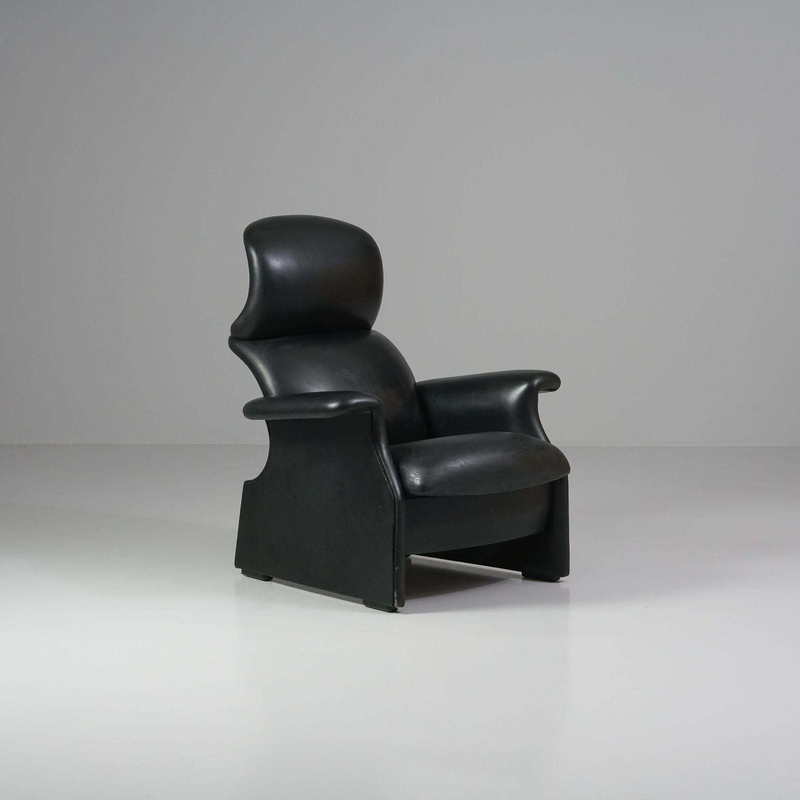 Model Viscontea Armchair, Achille & Pier Catiglioni, Studio Simon, Italy, 1960s photo furniture