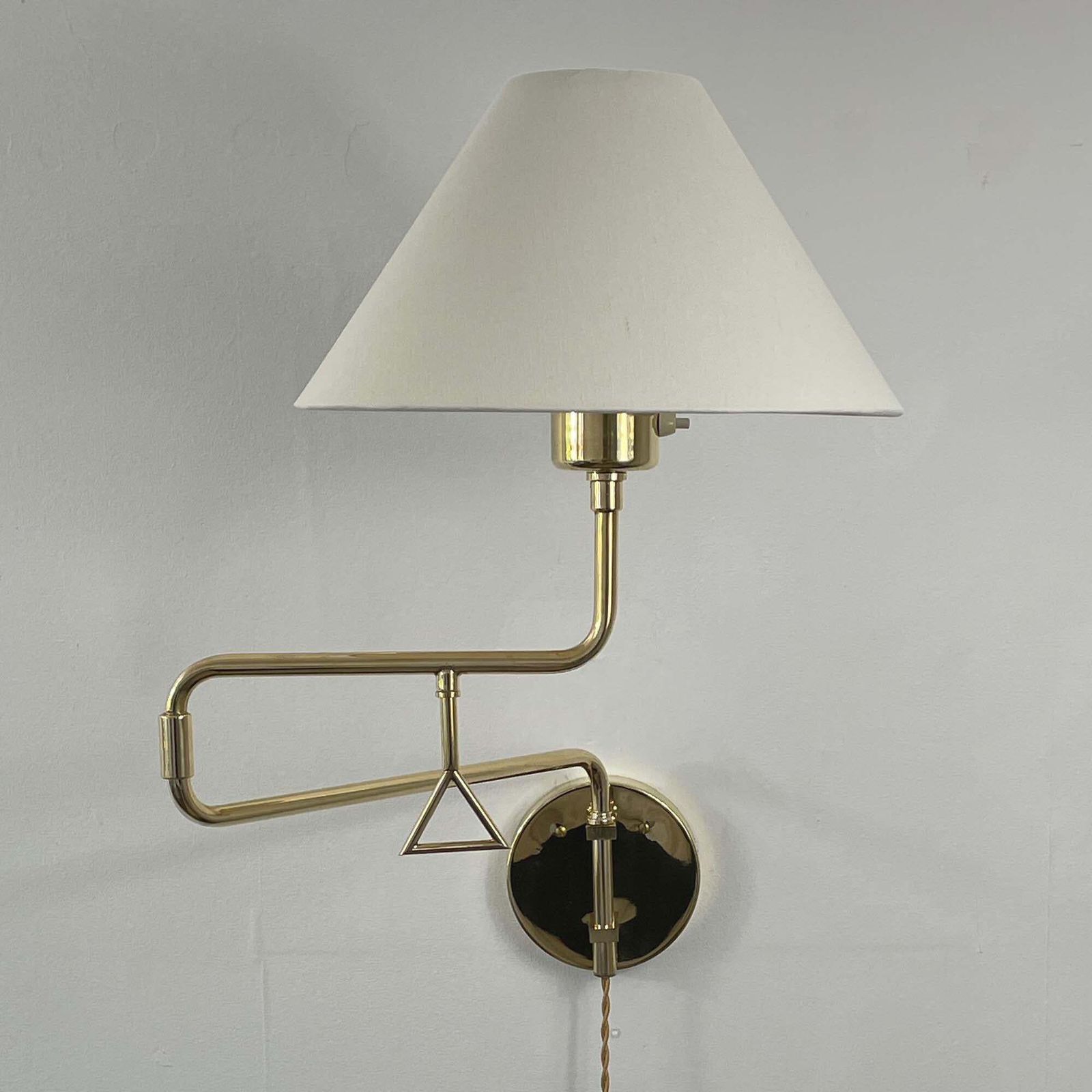 Articulating Brass Wall Light, Armatur Hantverk Tibro, Sweden 1950s photo vinterior