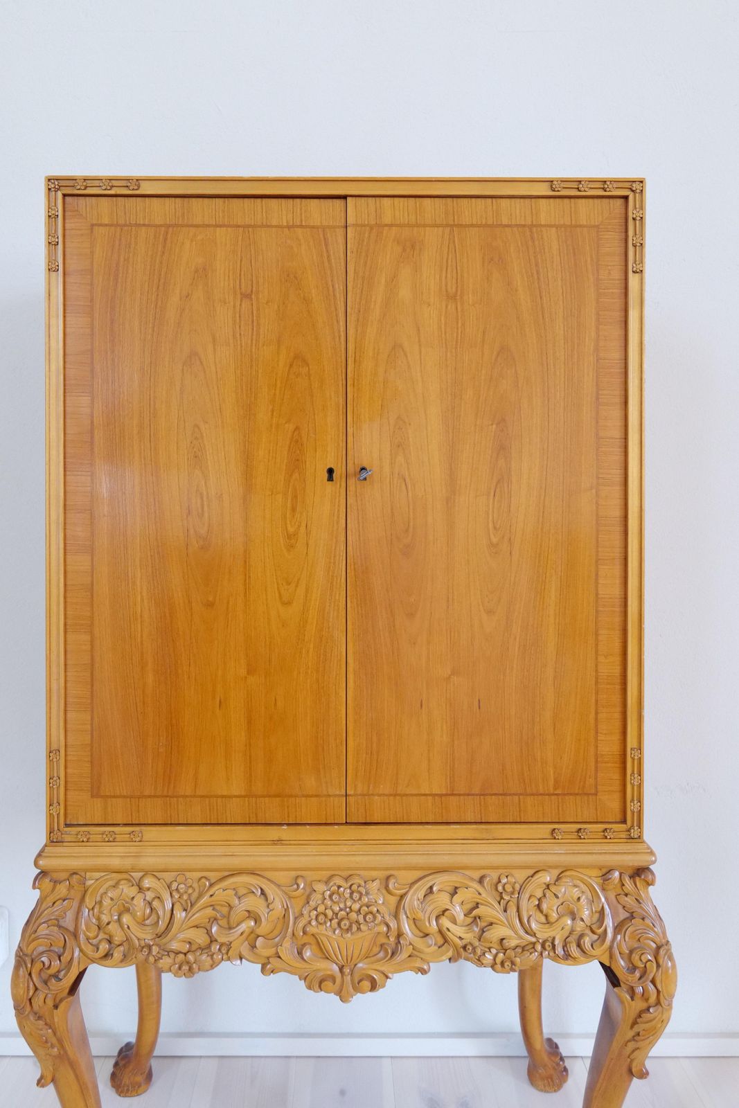 Midcentury Modern Handcrafted Cabinet Elm, Sweden, 1940s photo vinterior