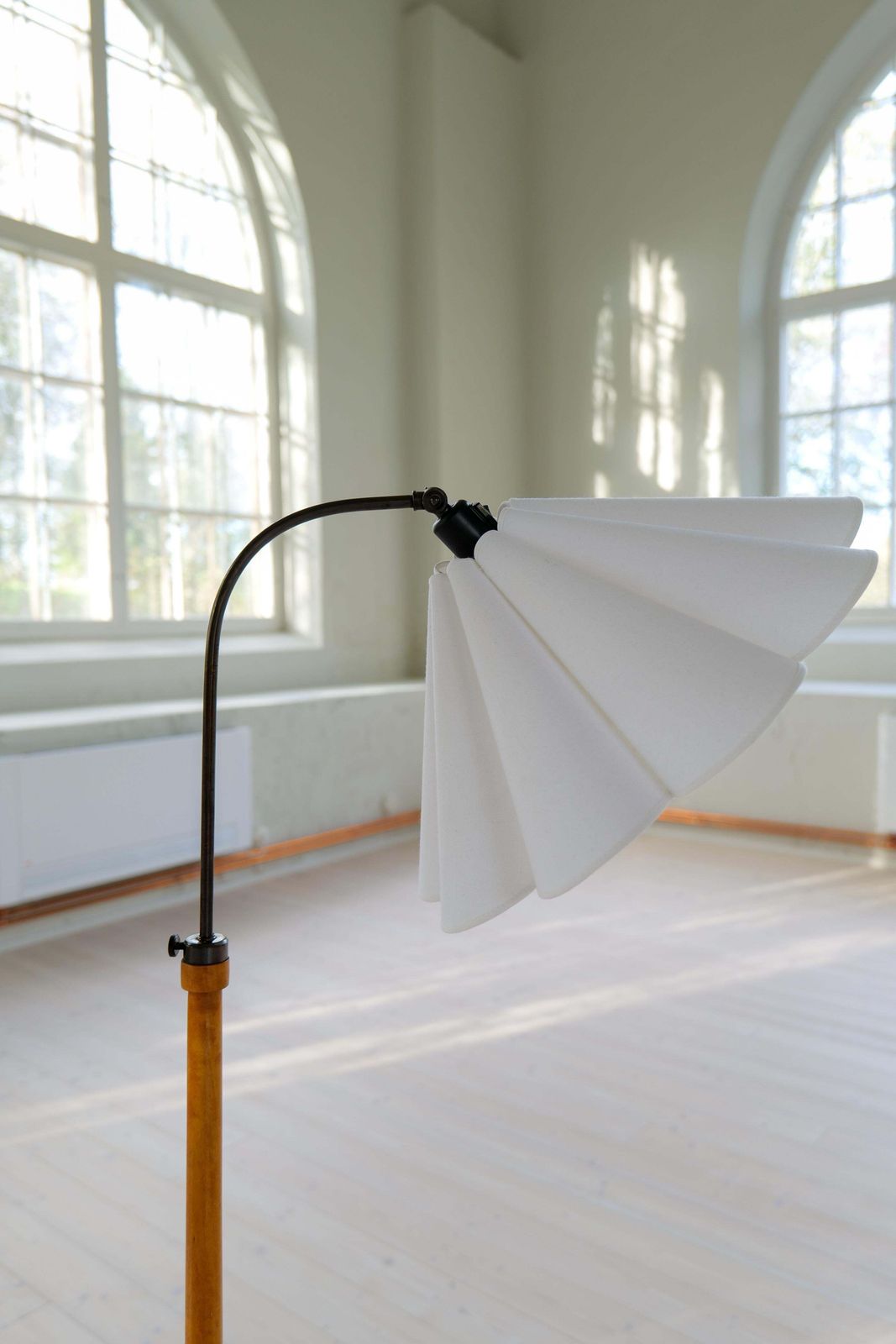 Art Deco Organic Floor Lamp In Stained Birch Sweden, 1930s photo vintage