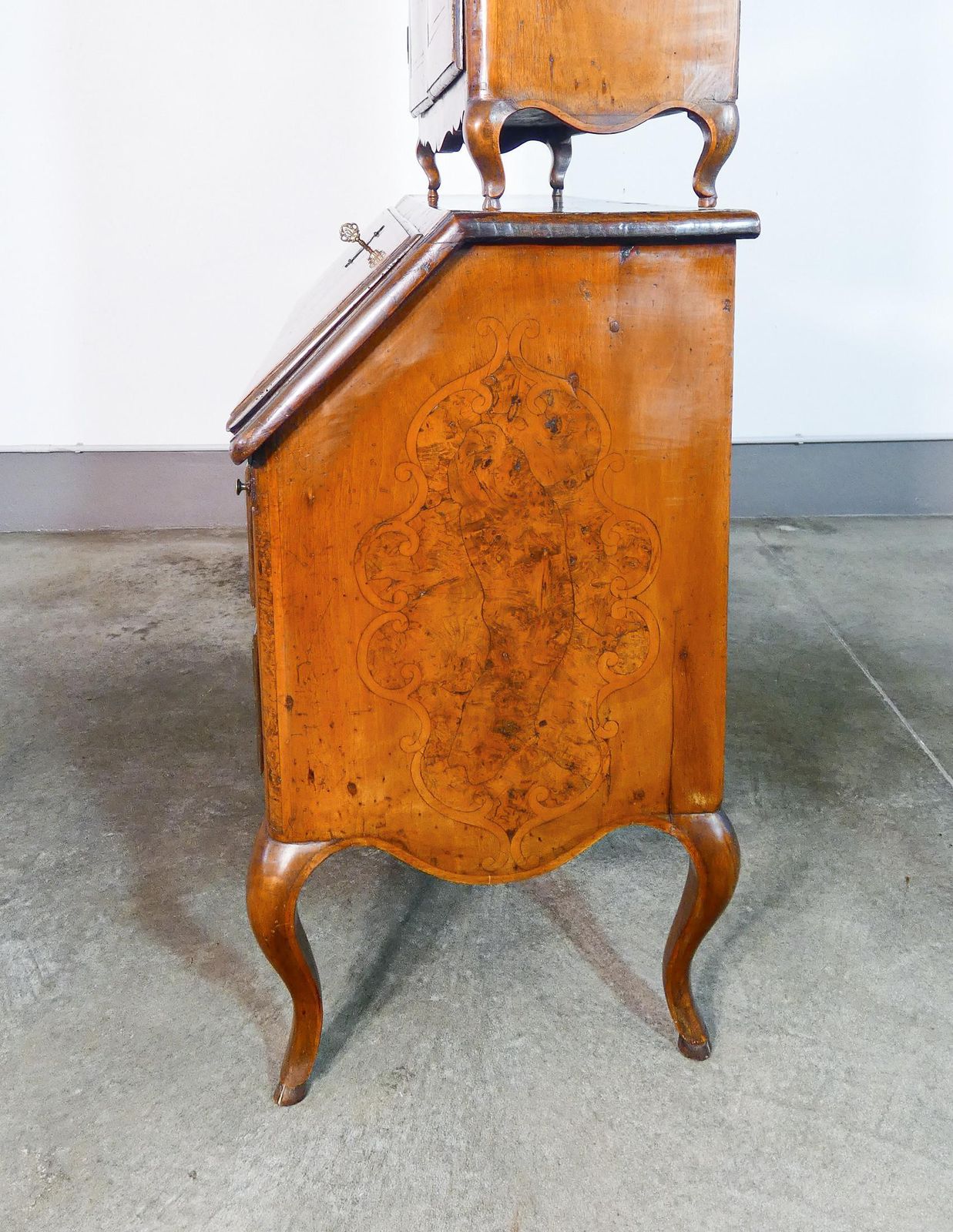 photo buy Trumeau Secretaire Piemontese Luigi XV, In Legno Intarsiato. XVIII Secolo