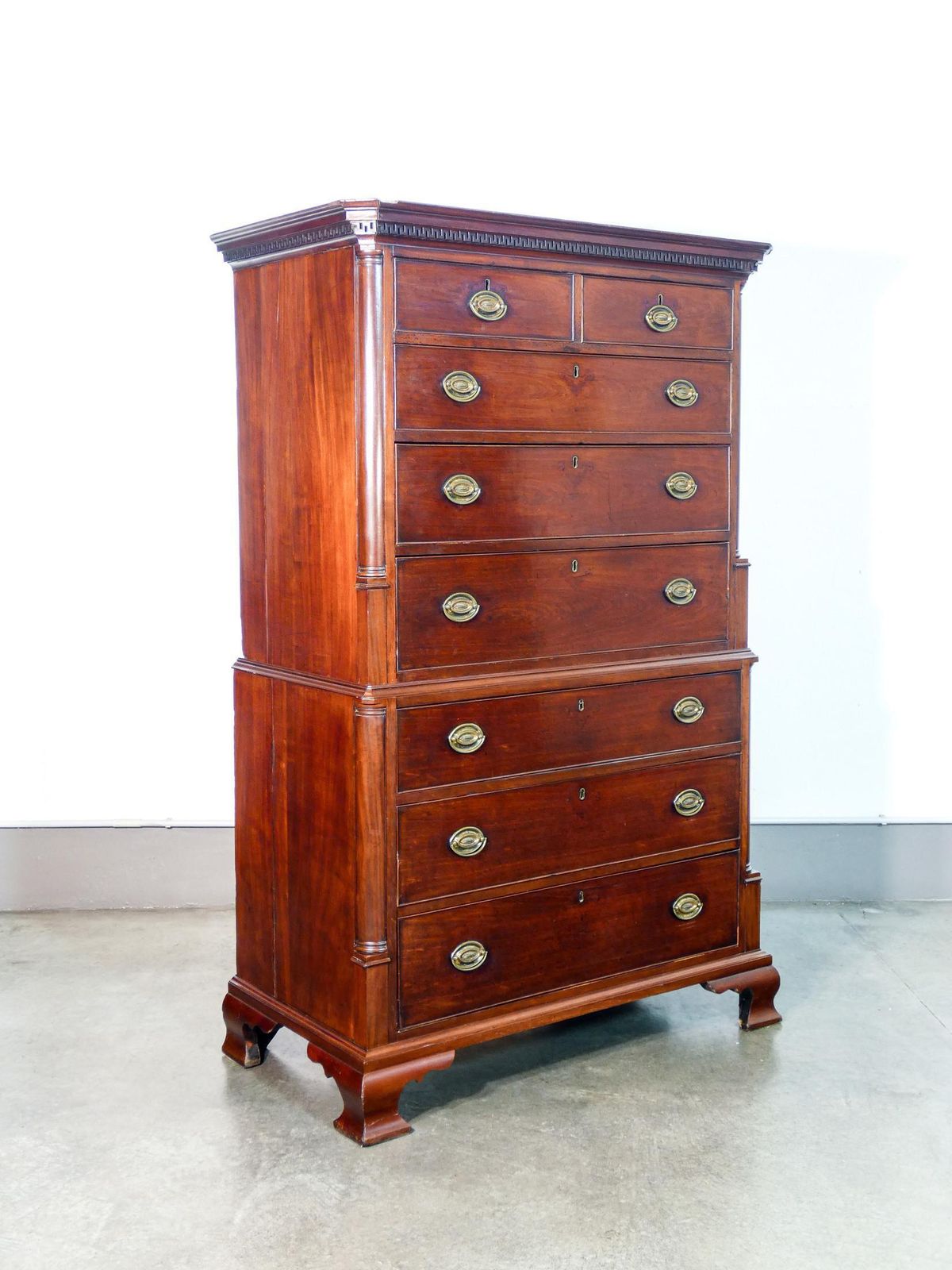 English Chest Of Drawers, Georgian Period, With Eight Drawers. England, Late 1700s photo Furniture