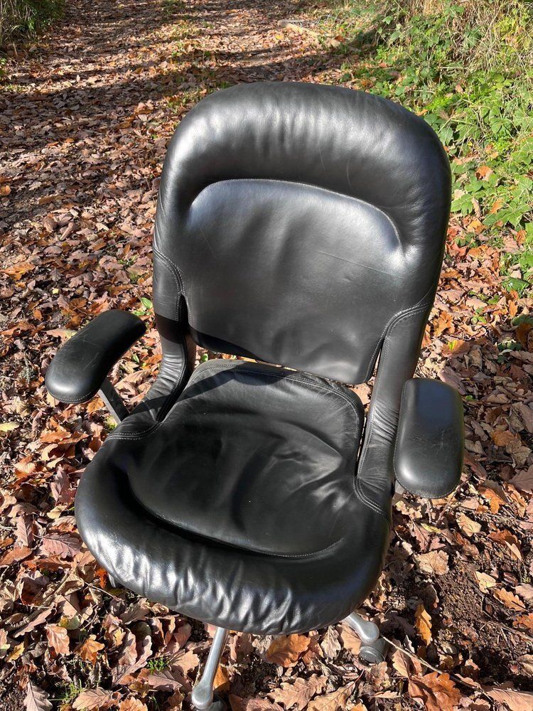 Desk Armchair In Leather By Herman Miller photo 1107.0