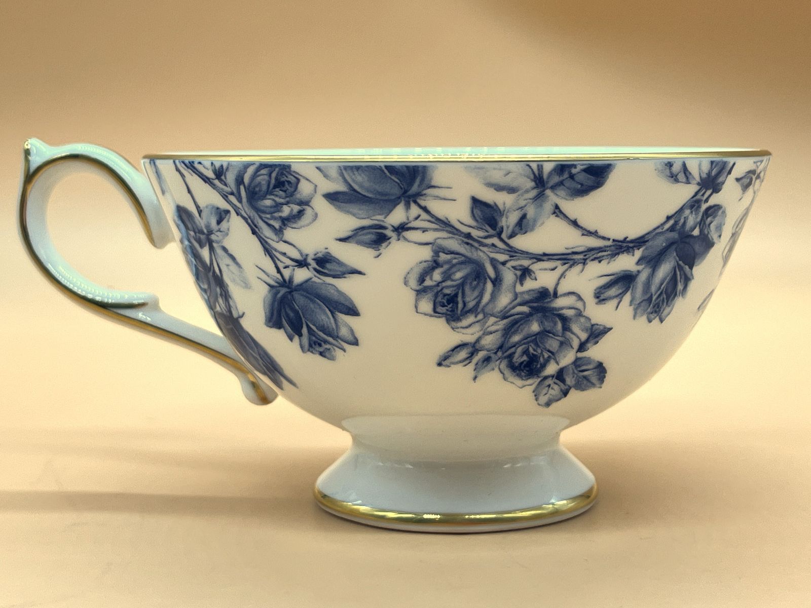 Home Decor Aynsley China Athens Shape Elizabeth Rose Blue Design Tea Cup & Saucer Duo. photo