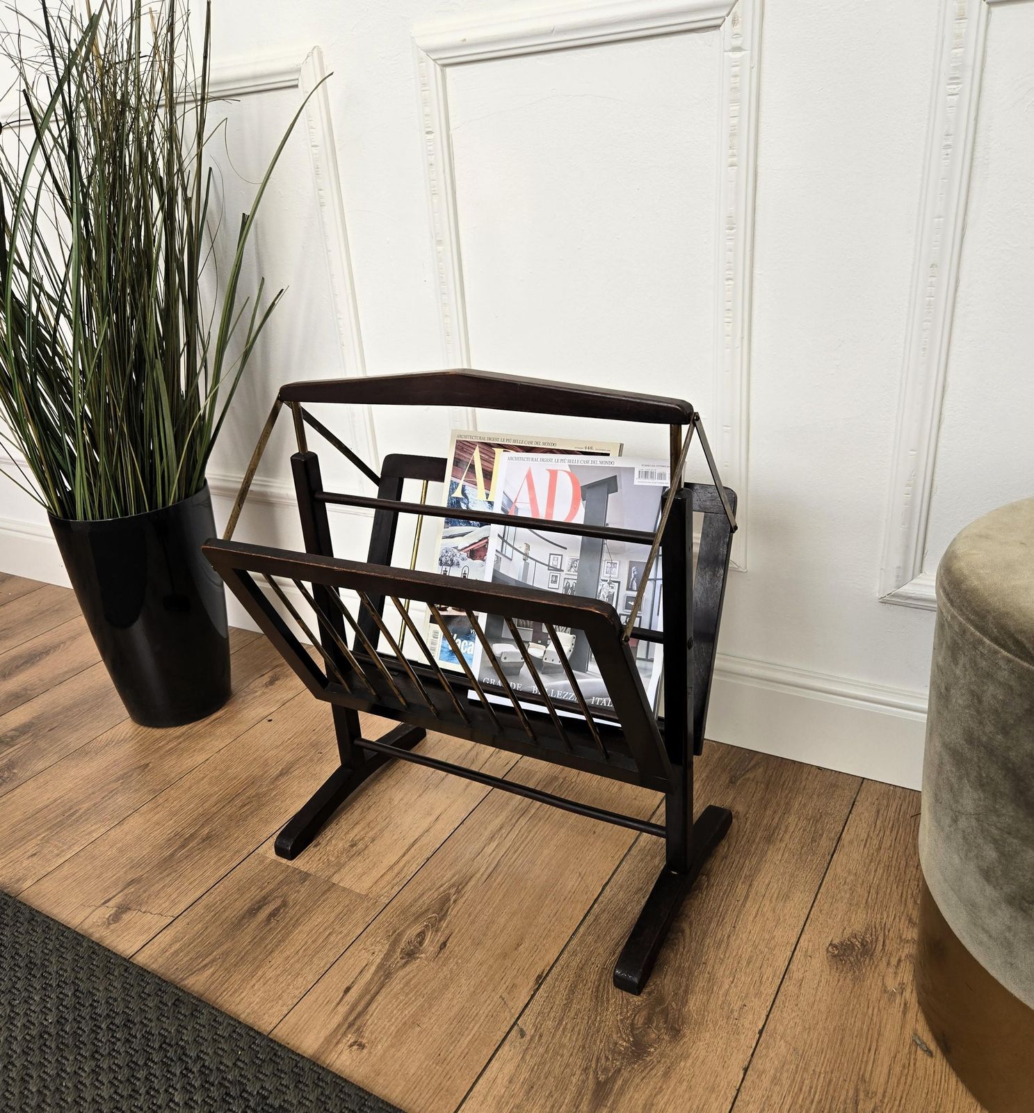 1960s Italian Mid Century Brass & Wood Folding Folio Stand Magazine Rack photo for sale