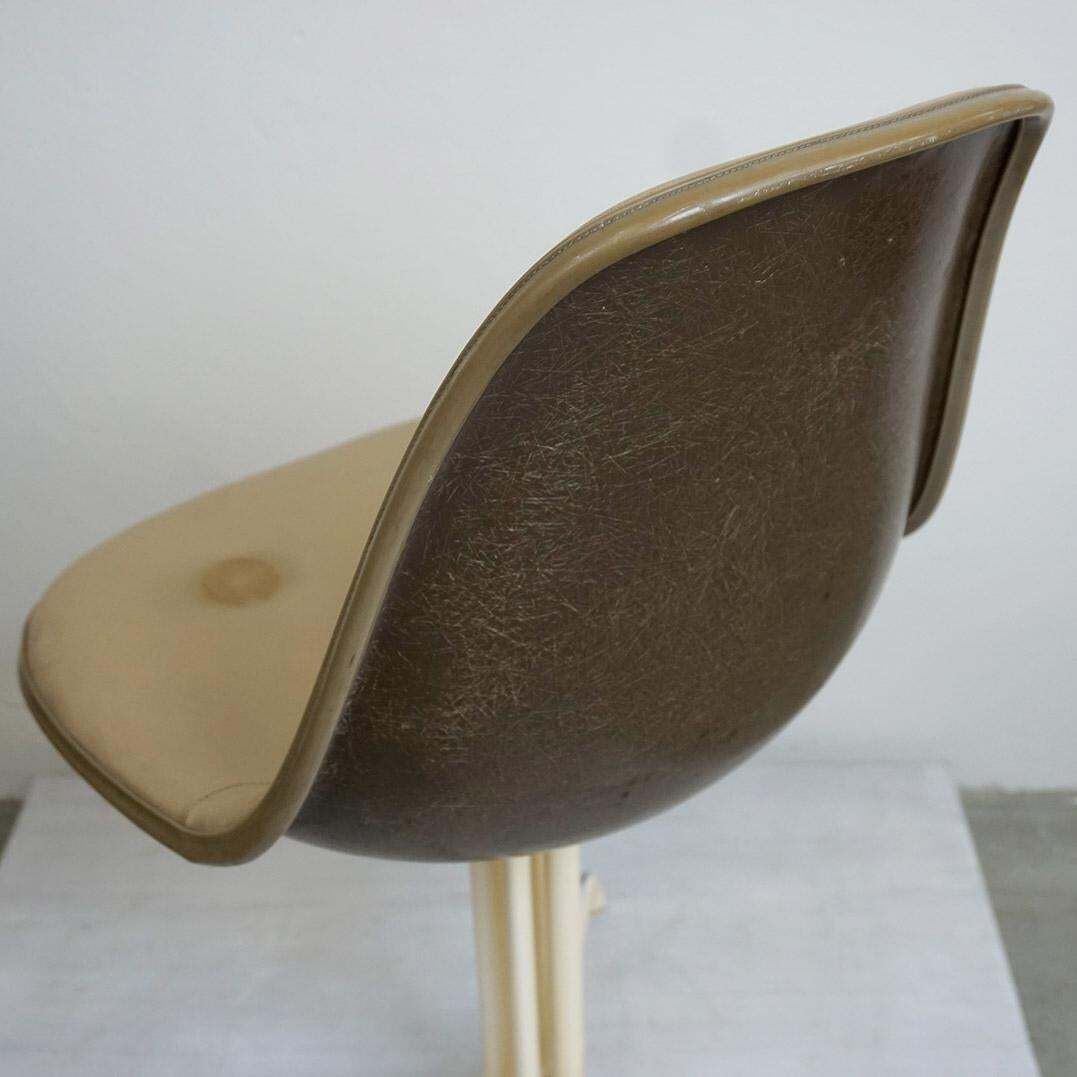 Furniture La Fonda Chairs By Charles And Ray Eames For Herman Miller photo