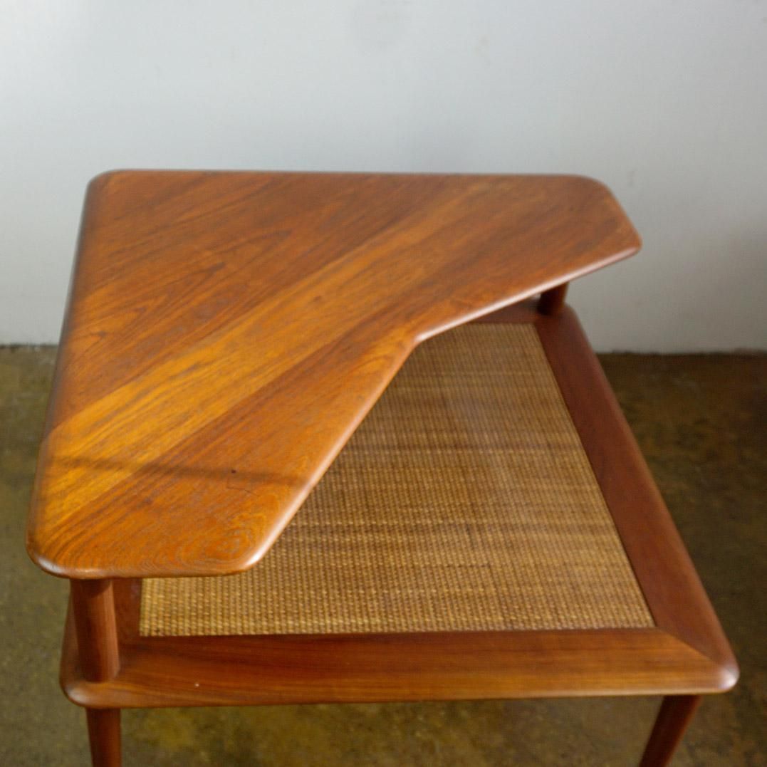 Scandinavian Modern Teak Side Table Minerva By Peter Hvidt For Soborg Mobler photo for sale