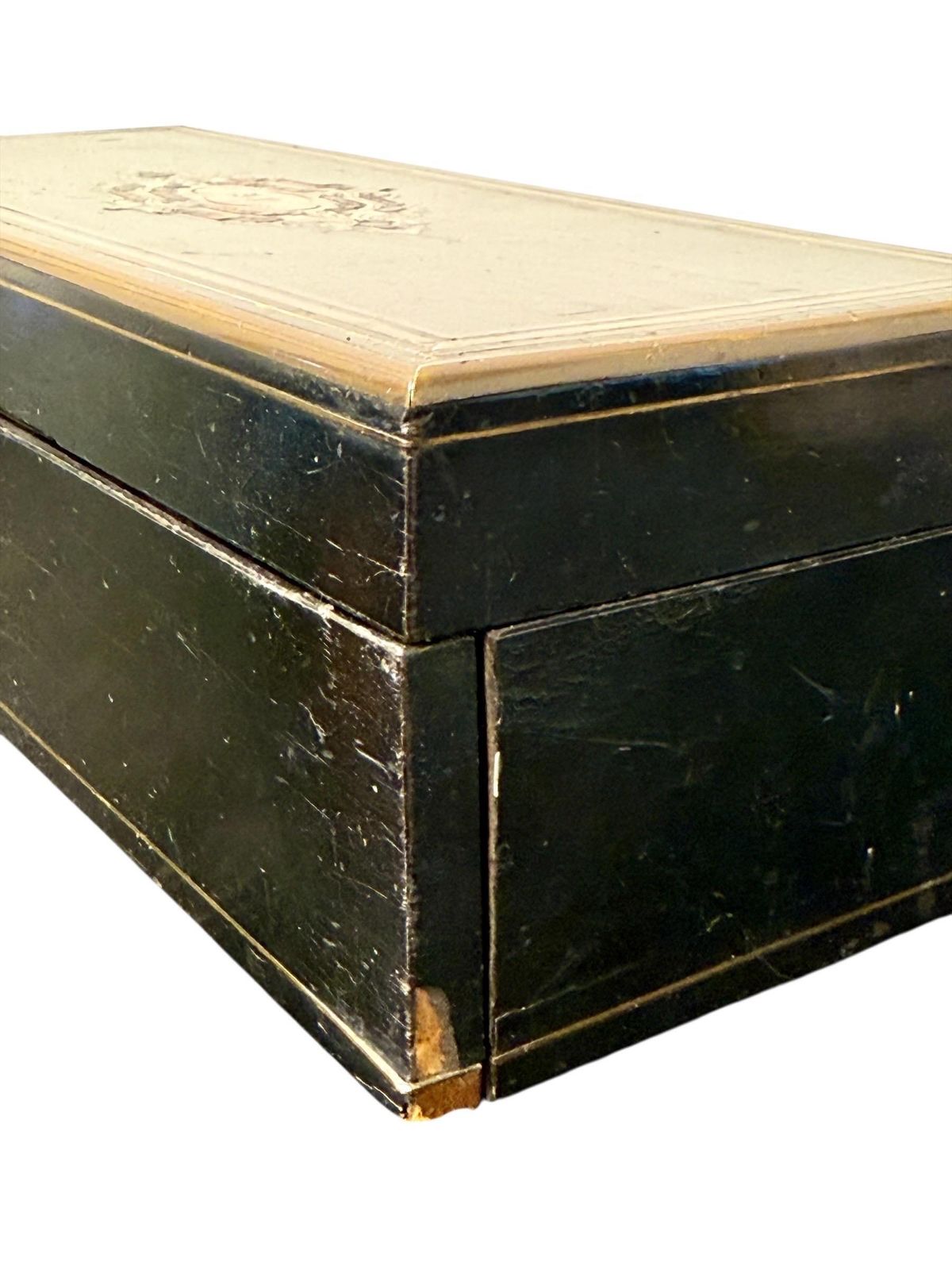 photo vinterior French Napoléon III Black Lacquer Box With Boulle Style Cartouche