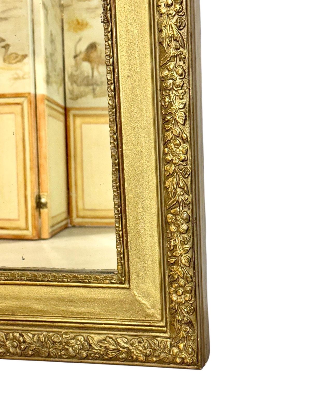 photo furniture 19th Century French Gilded Mirror With Floral Crest And Original Glass