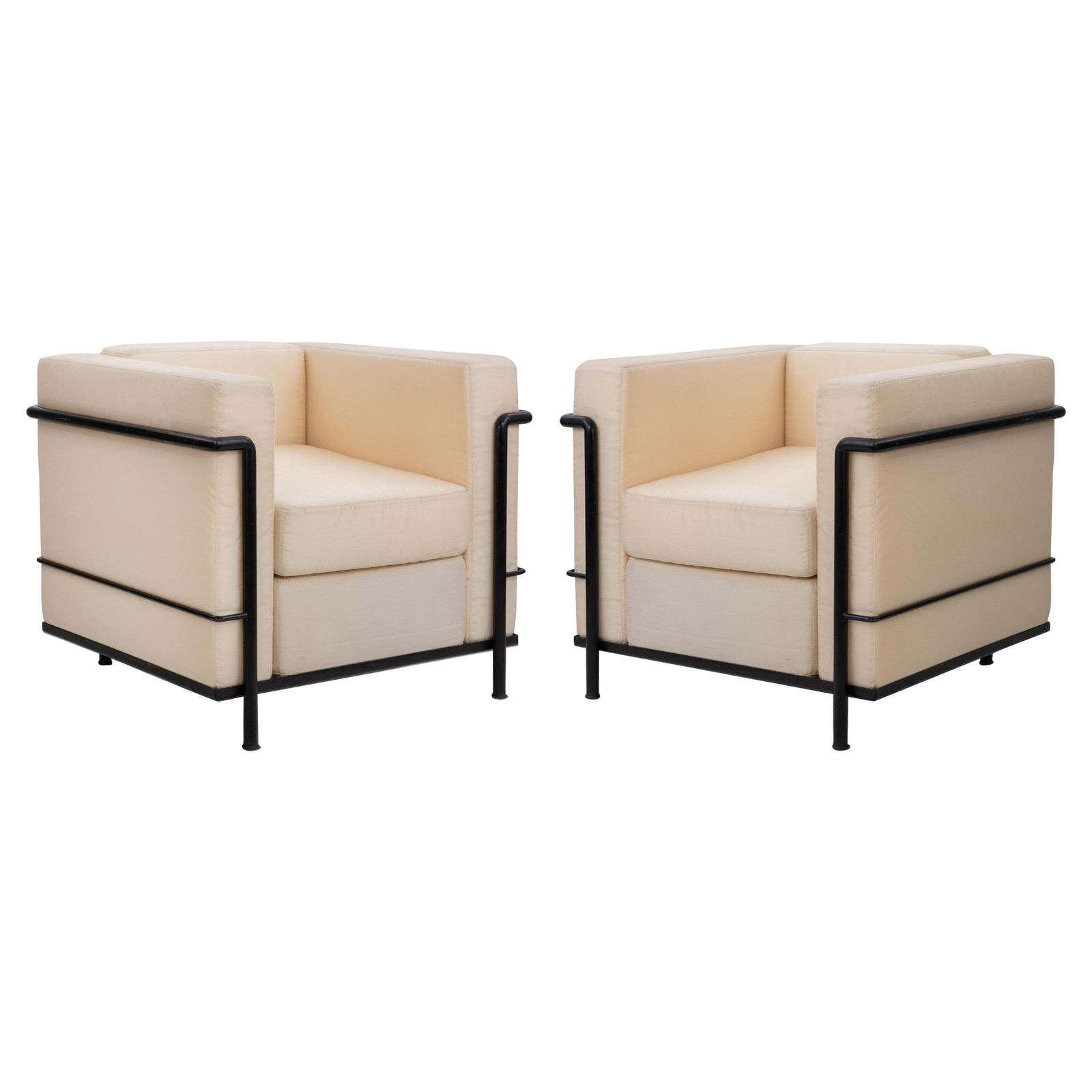 Pair Of Lc2 Armchairs By Le Corbusier For Cassina, Italy 1970s
