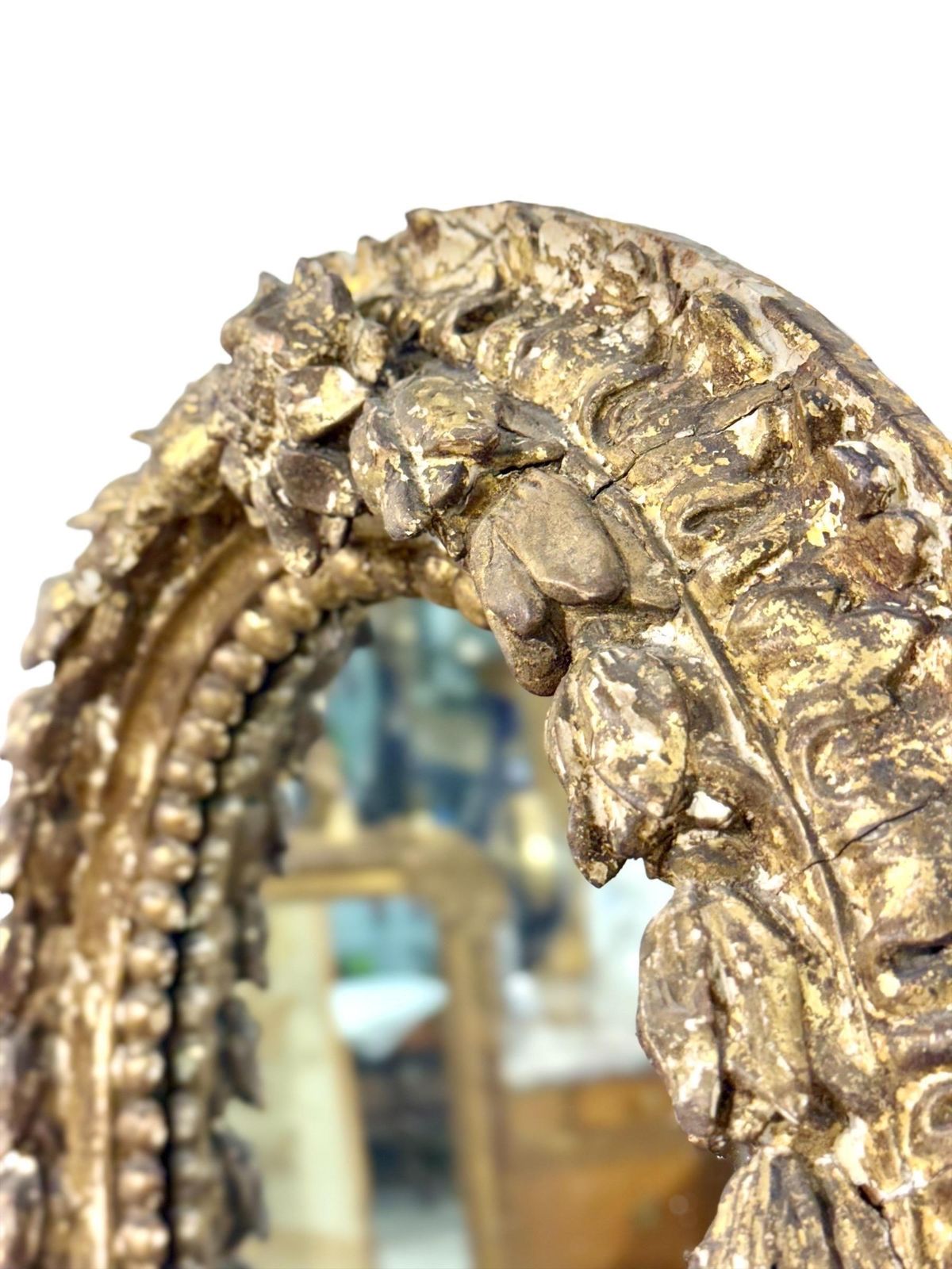 17th Century Italian Oval Giltwood Mirror With Floral Carvings photo vintage