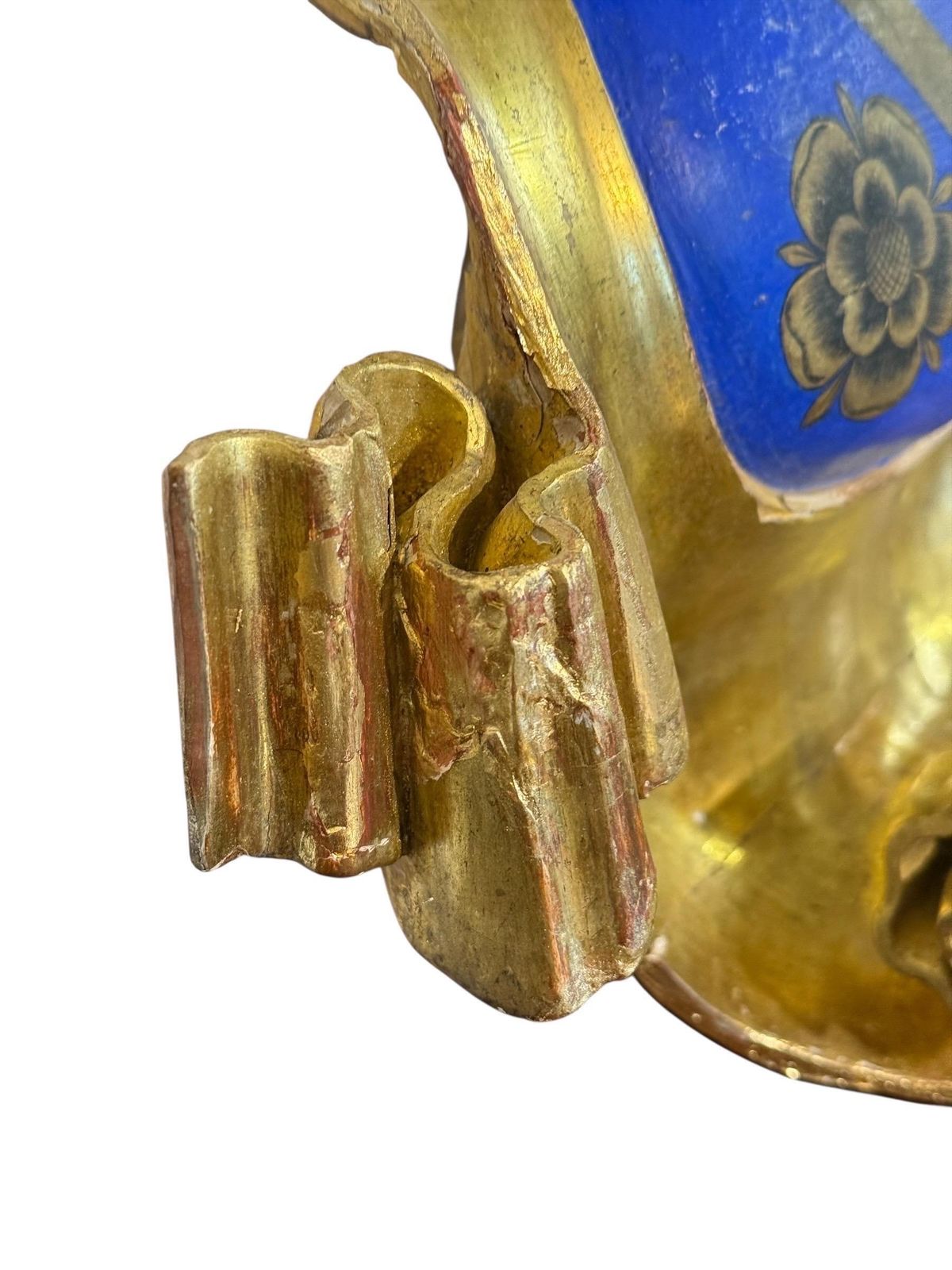 19th Century Giltwood Armorial Escutcheon With Painted Chevron And Roses photo vintage