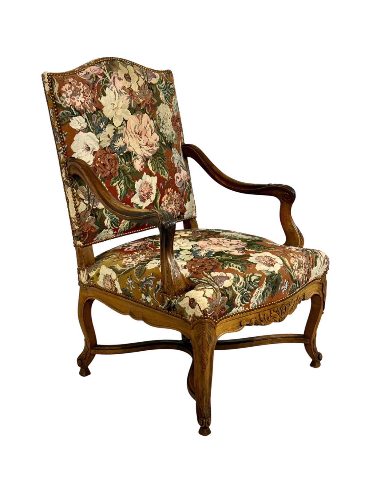photo furniture 19th Century Louis XV Style Walnut Armchair