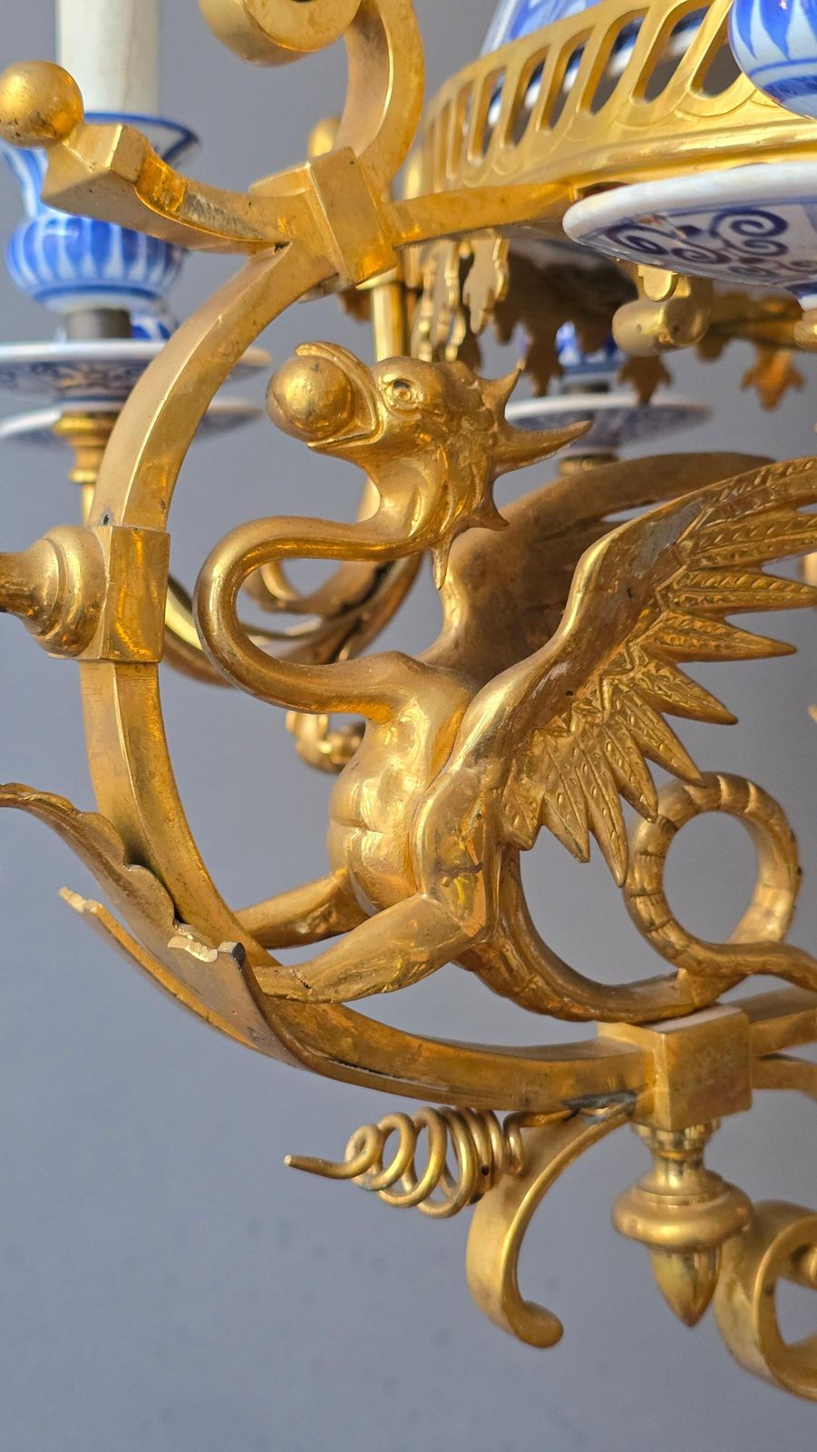 Monumental 19th Century Dutch Delftware And Gilt Bronze Chandelier With Griffin photo vintage