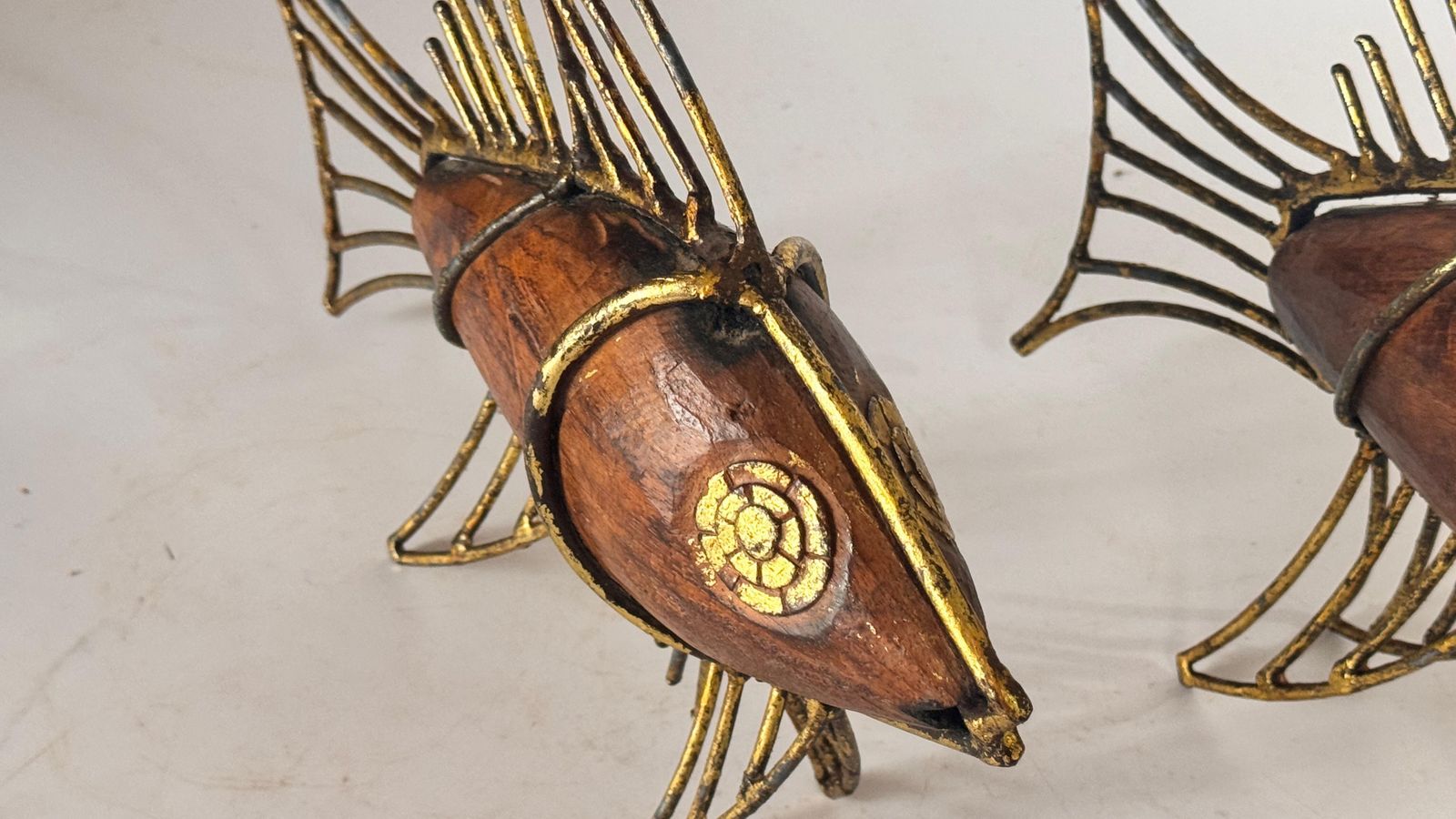 photo furniture Pair Of 1970s French Fish Sculptures – Wood And Gilded Metal Mid Century Decor