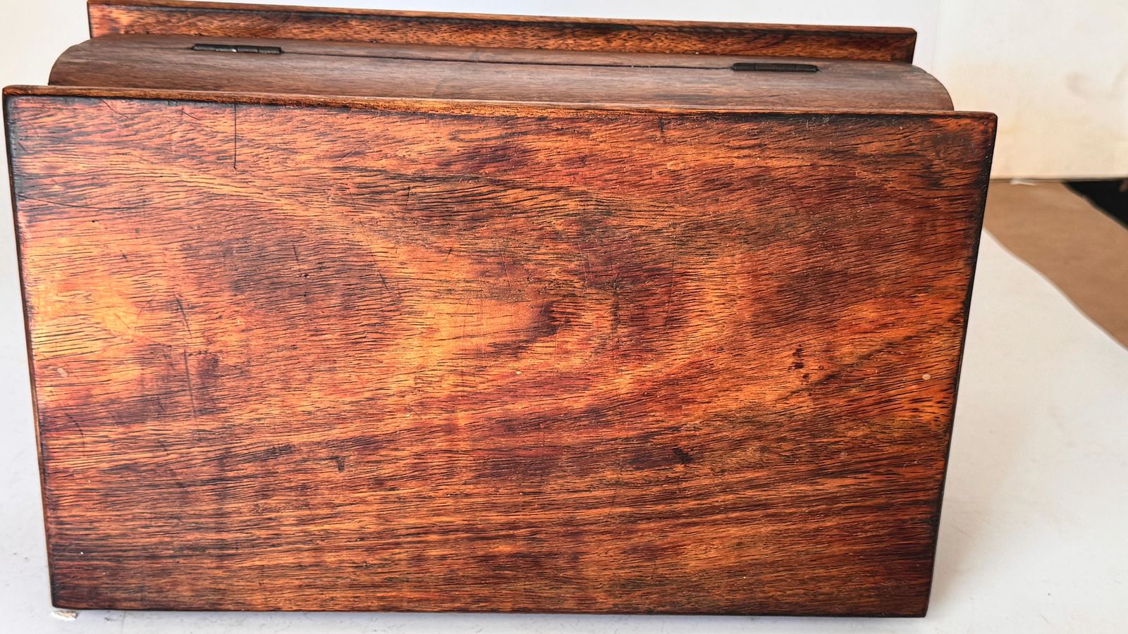 photo vinterior French Wooden Box With Ceramic Inlay – Geometric Floral Motif – Circa 1950