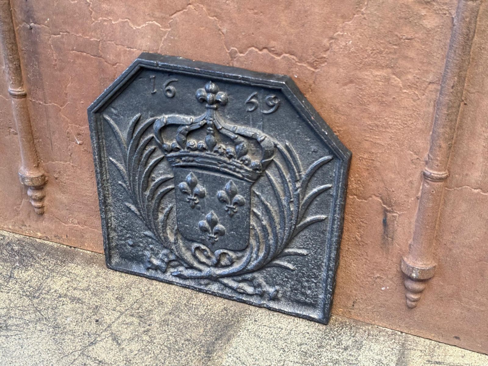 17th Century, French 'Arms Of France' Fireback / Backsplash, Louis XIV Period photo vinterior