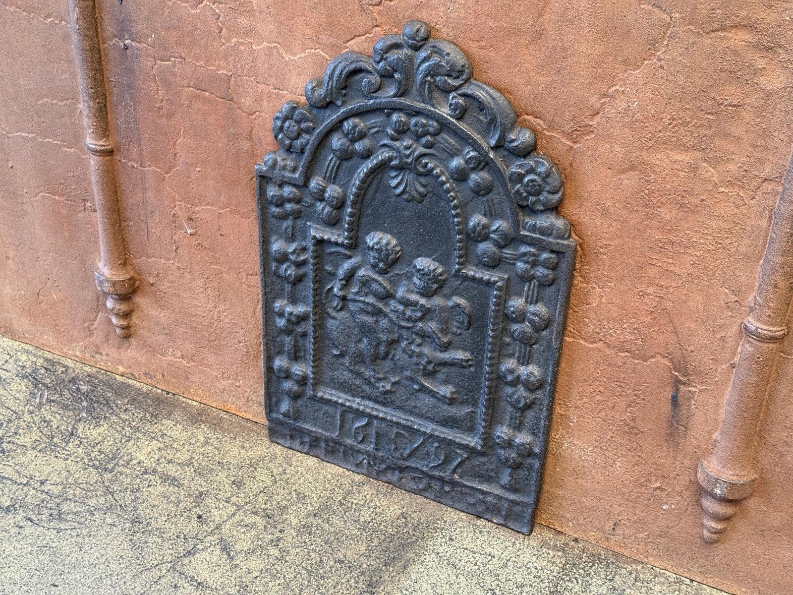 17th Century Dutch Louis XIV 'Cupids' Fireback photo Home Fixtures