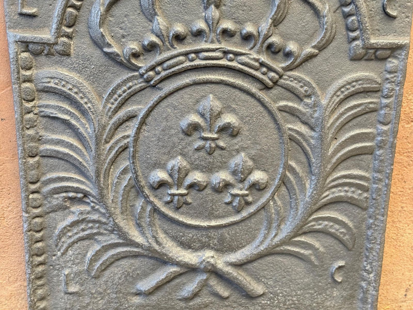 499.0 Antique French Louis XV Period 'Arms Of France' Fireback / Backsplash photo