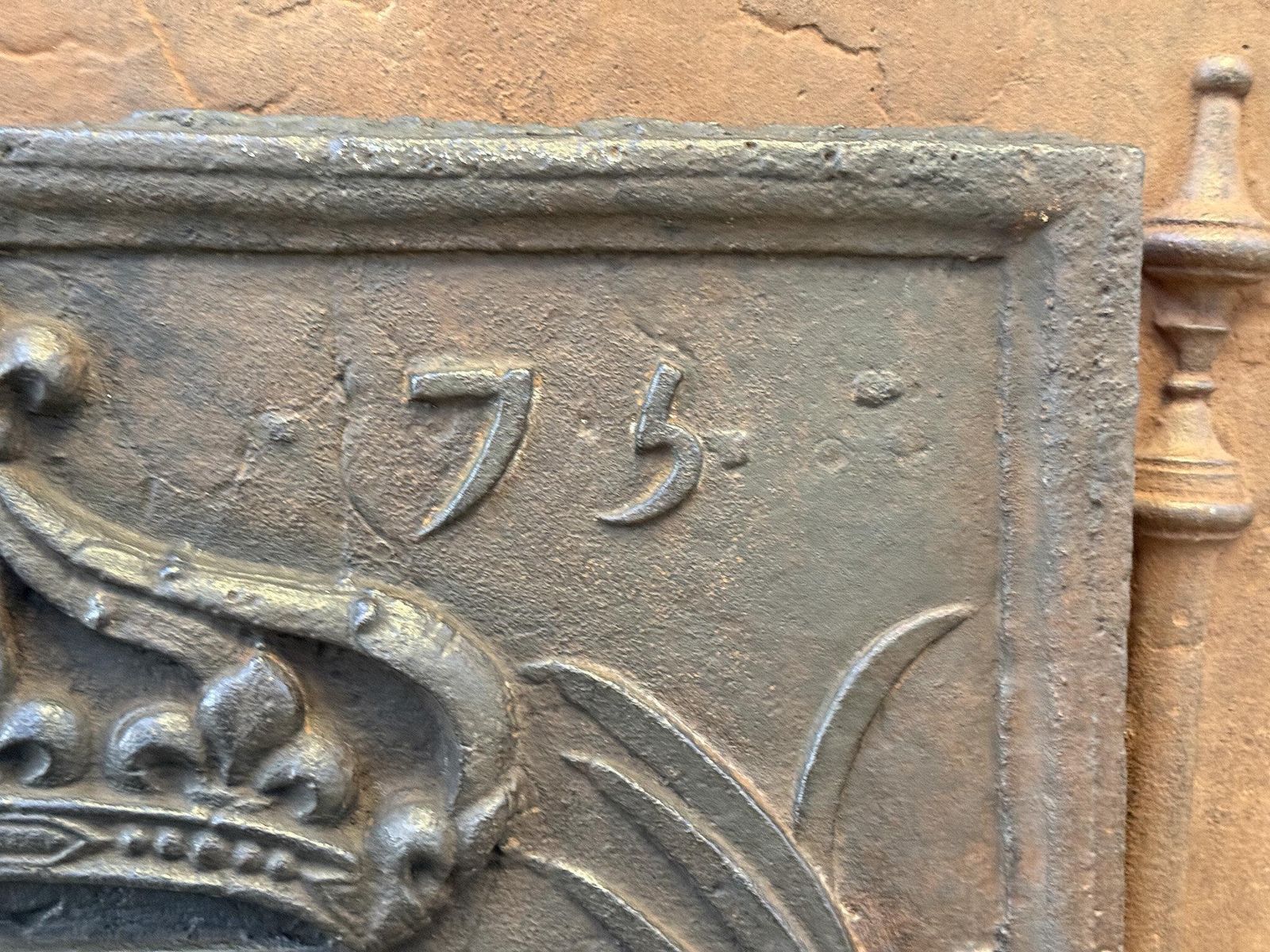 1127.0 French Louis XIV 'Arms Of France' Fireback / Backsplash, 17th Century photo