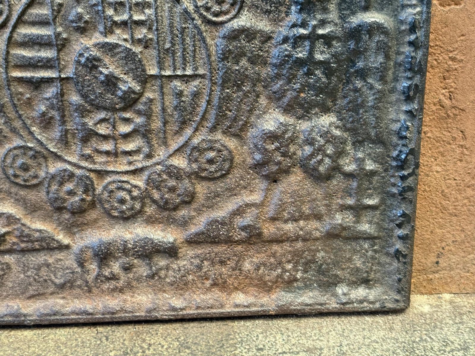 photo vintage 20th Century 'Arms Of Loraine' Fireback / Backsplash, Louis XIV Style