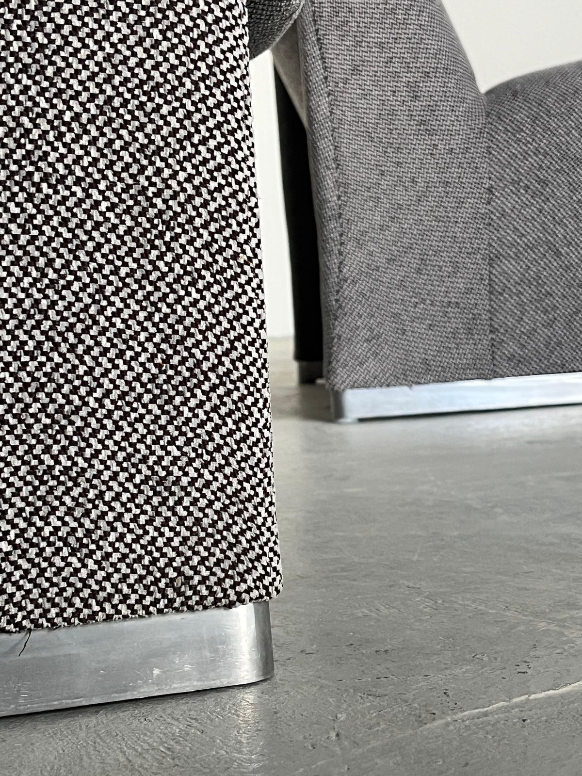 photo for sale 1 Of 4 Vintage Gray ‘Alky’ Chairs By Giancarlo Piretti For Anonima Castelli, 70s