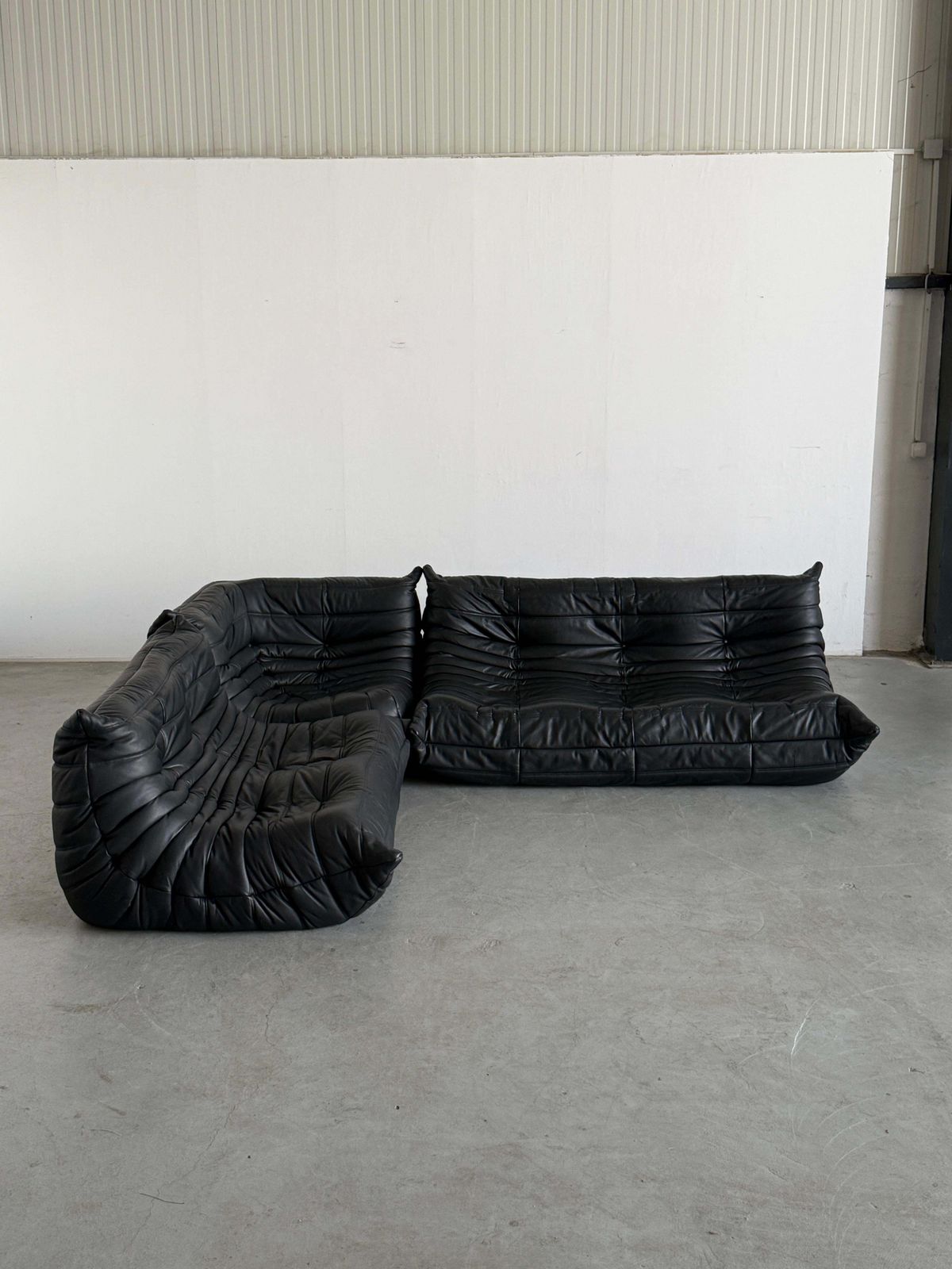 Original Vintage Togo Modular Sofa In Black Leather, Michel Ducaroy, Ligne Roset photo 10165.0