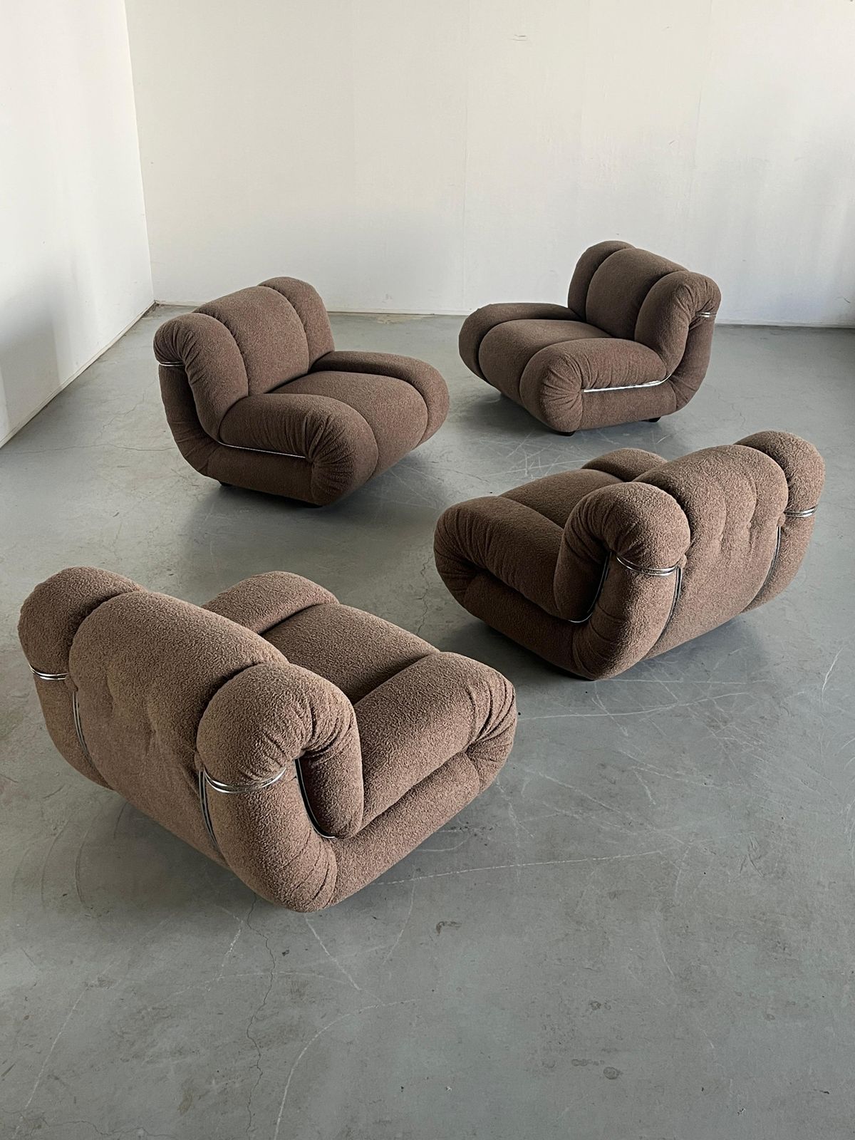1 Of 4 Vintage Mimo Padova ‘Velasquez’ Seating Modules In Dove Gray Boucle, 70s photo for sale