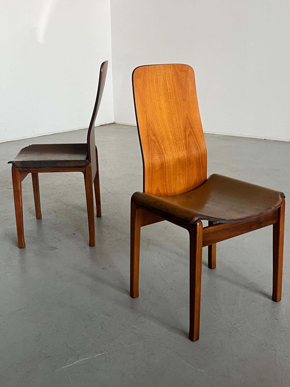 Set Of 4 Vintage 'Fiorenza' Dining Chairs By Tito Agnoli For Molteni, 1968 Italy photo vinterior