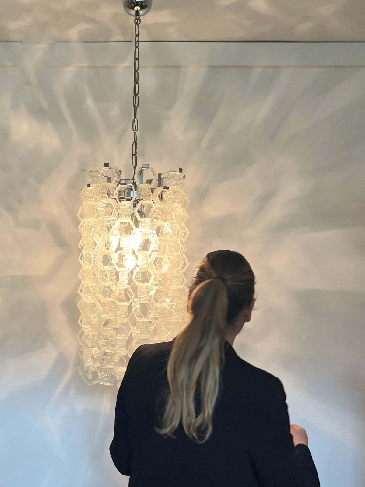 photo vintage Italian Long Midcentury Interlocking Murano Chandelier By Carlo Nason, 1970s