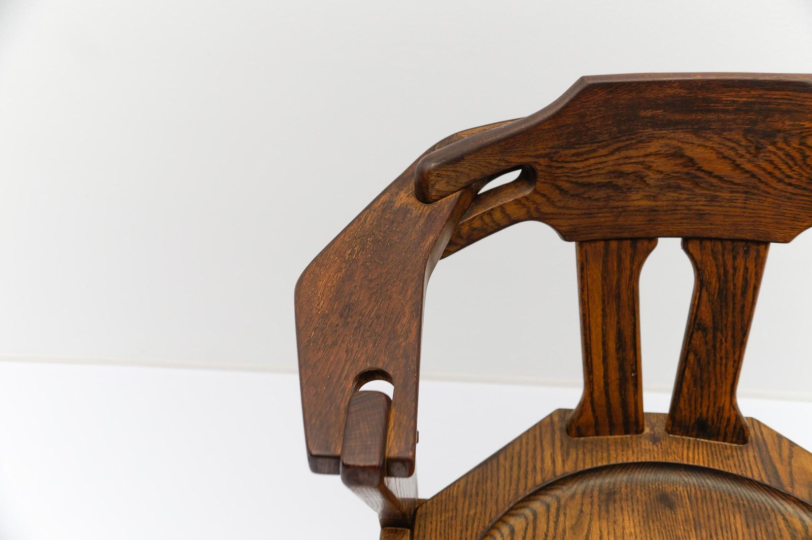 photo vinterior French Provincial Oak Chair, 1960s Mid Century Modern