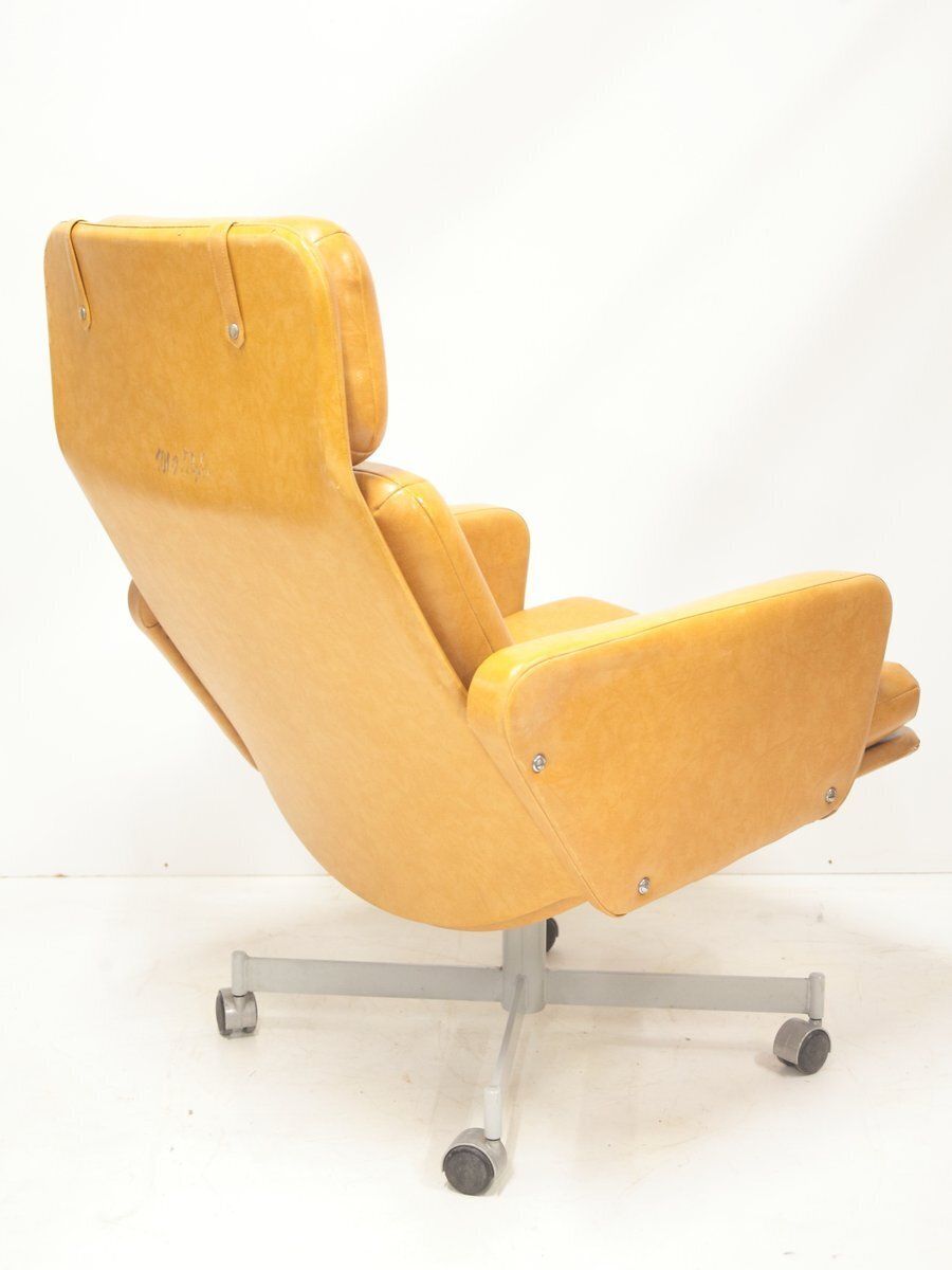 photo vinterior Mid Century Draaibare Fauteuil Van Miroslav Navratil Voor Interier Praha, Jaren 1970