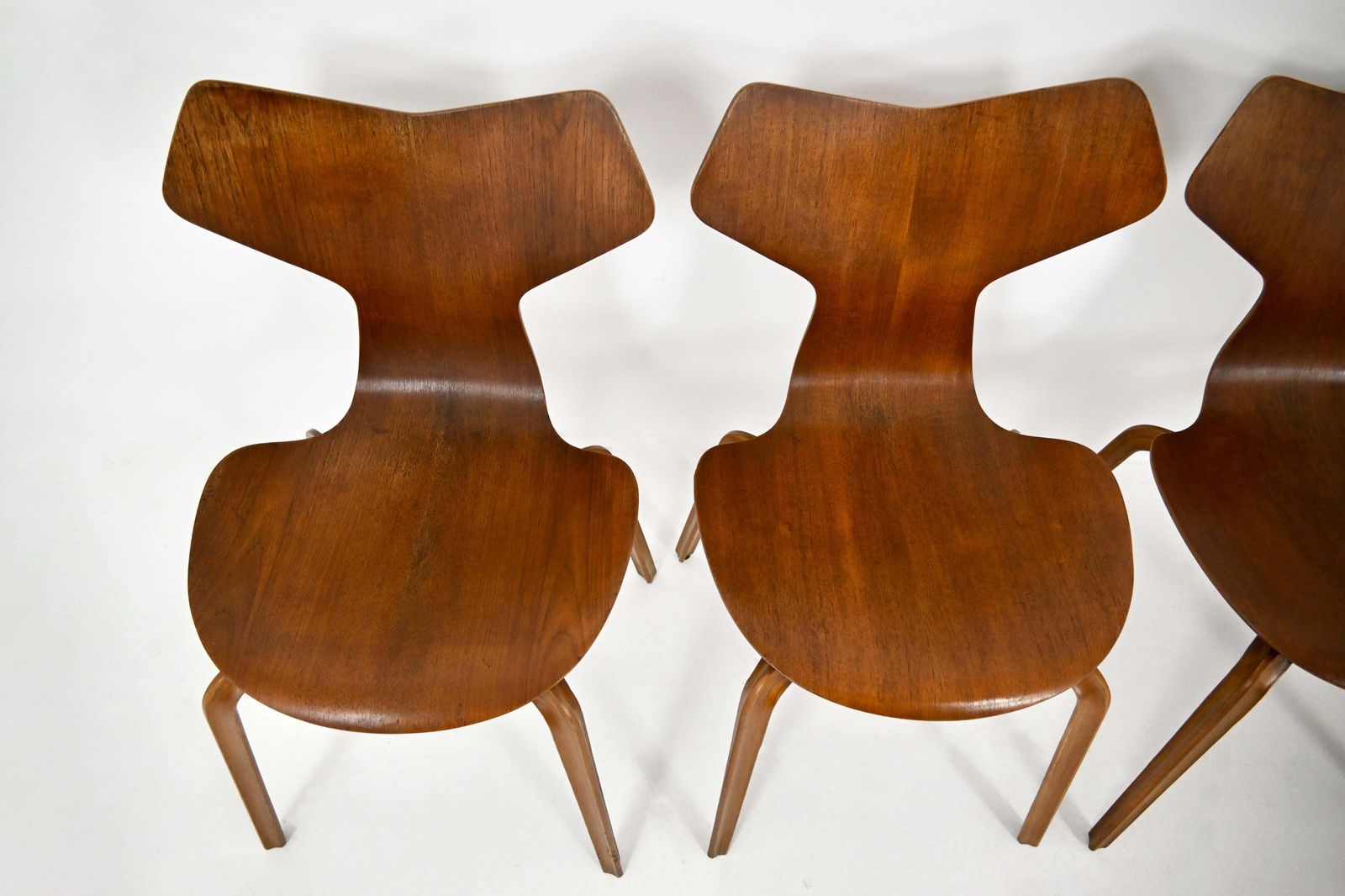 photo furniture Dining Set By Arne Jacobsen For Fritz Hansen, 1950s