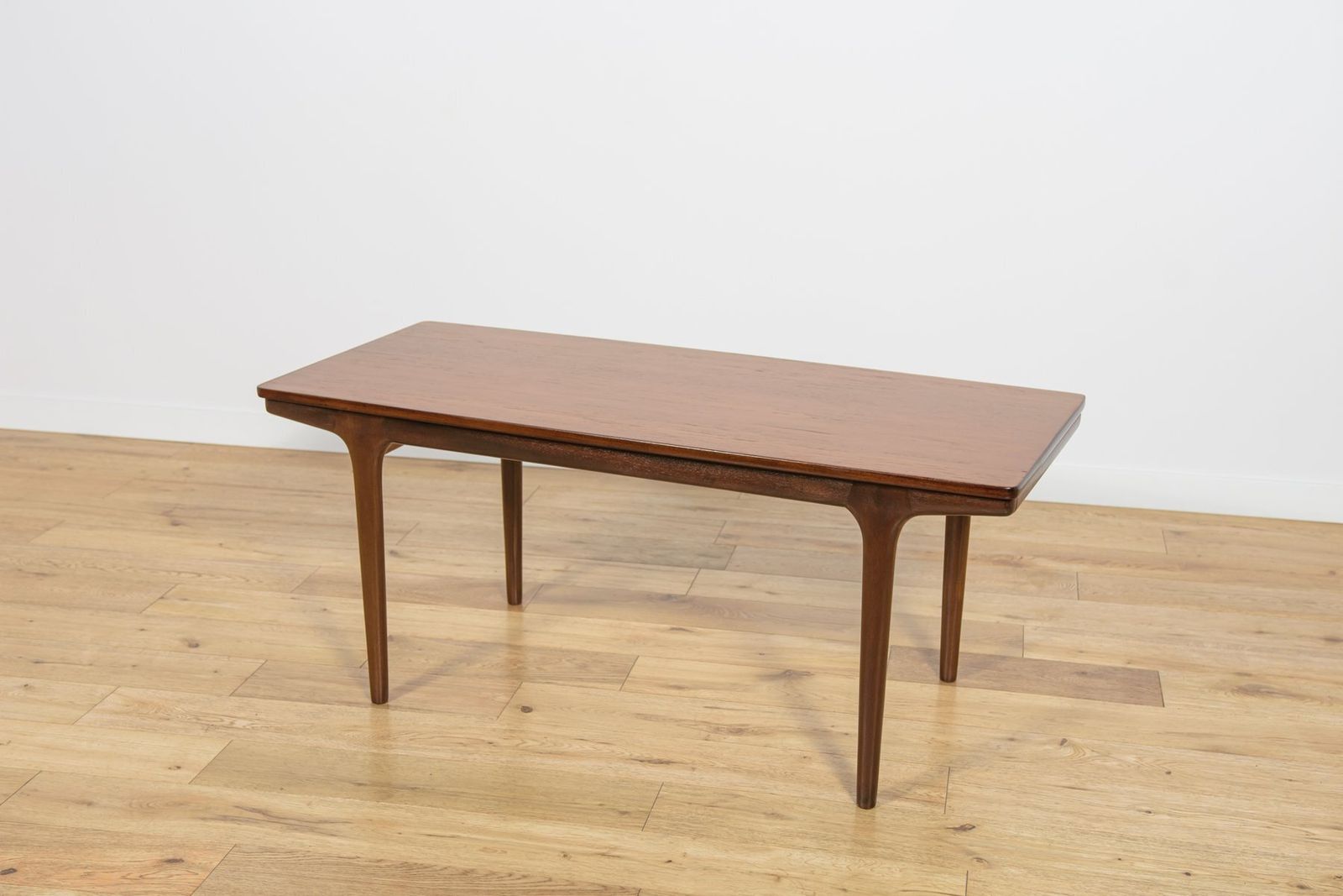 Mid Century Modern Teak Coffee Table From McIntosh, 1960s