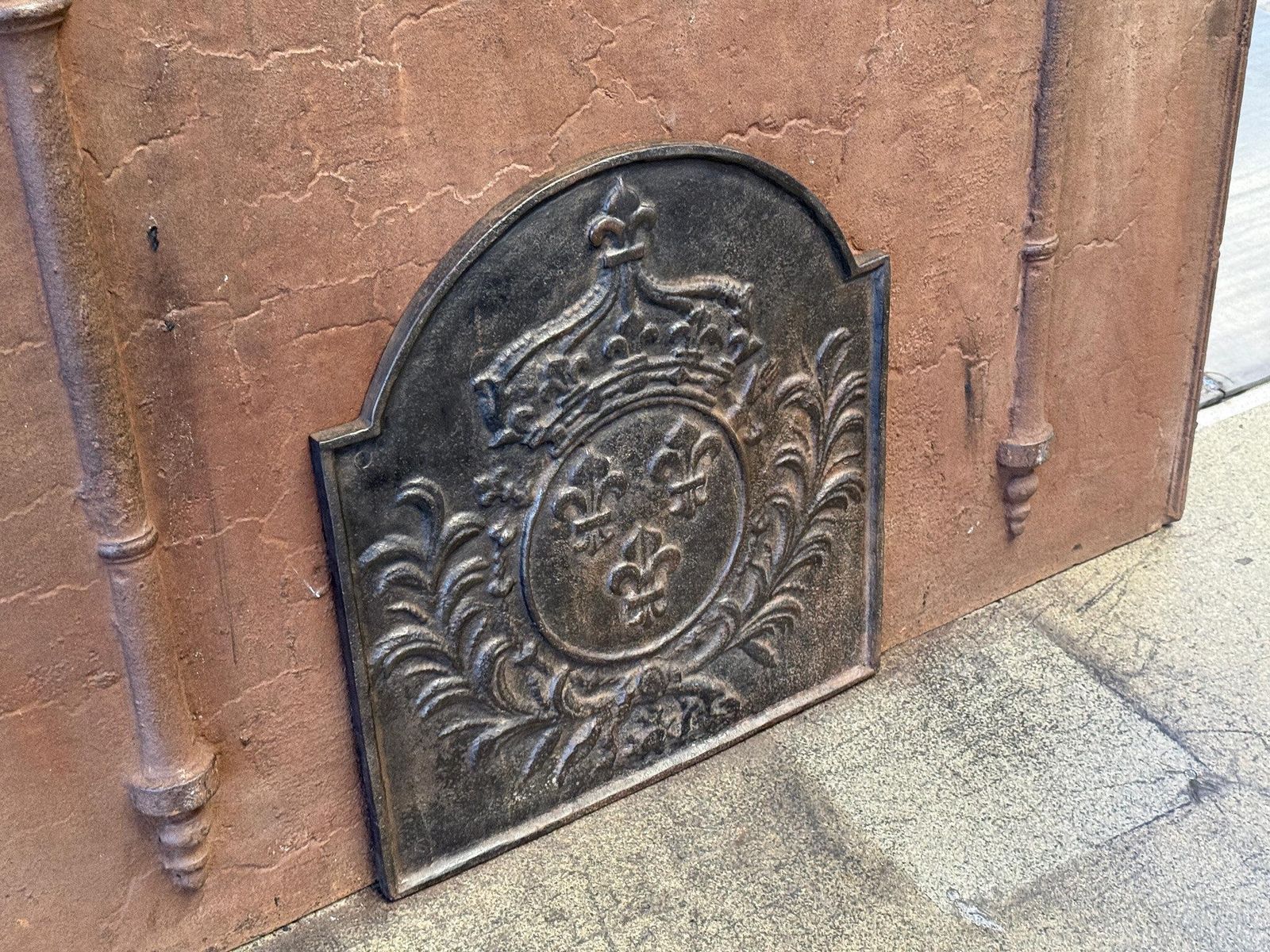 French Louis XV Style 'Arms Of France' Fireback / Backsplash photo vinterior