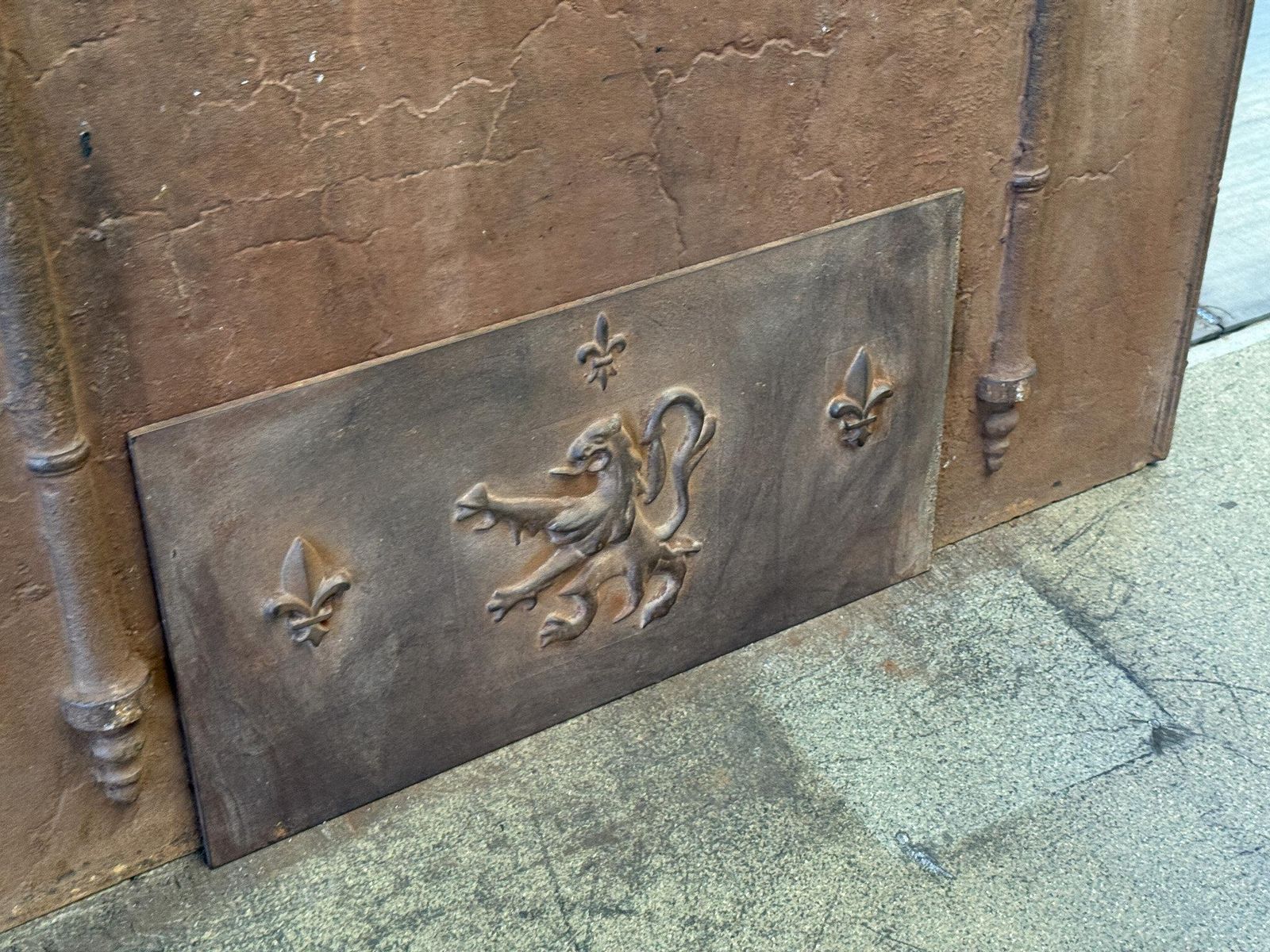French Louis XV Style 'Coat Of Arms' Fireback / Backsplash, 20th Century photo for sale