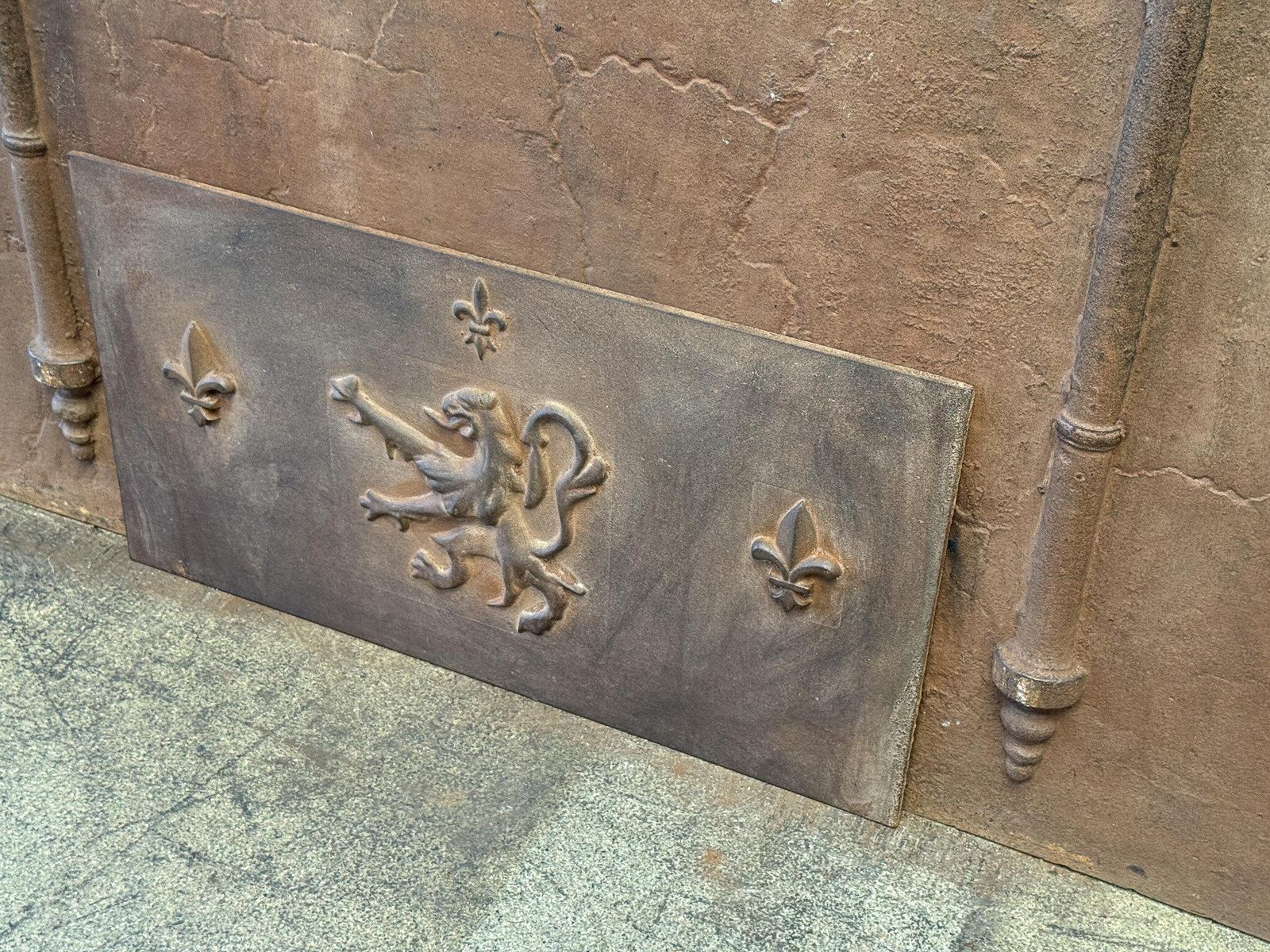 photo for sale French Louis XV Style 'Coat Of Arms' Fireback / Backsplash, 20th Century