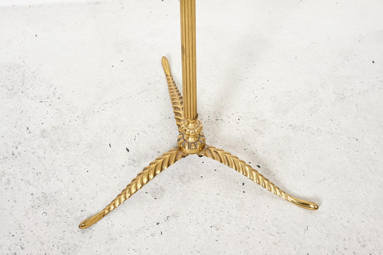 Italian Midcentury Brass Personal Valet With Lacquered Wood Shoulder photo 709.0