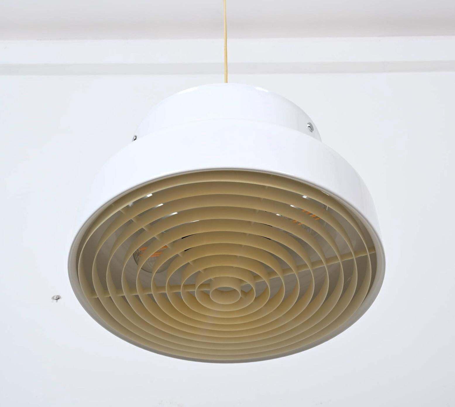 White Bumling Pendant Lamp By Atelje Lyktan photo Lighting