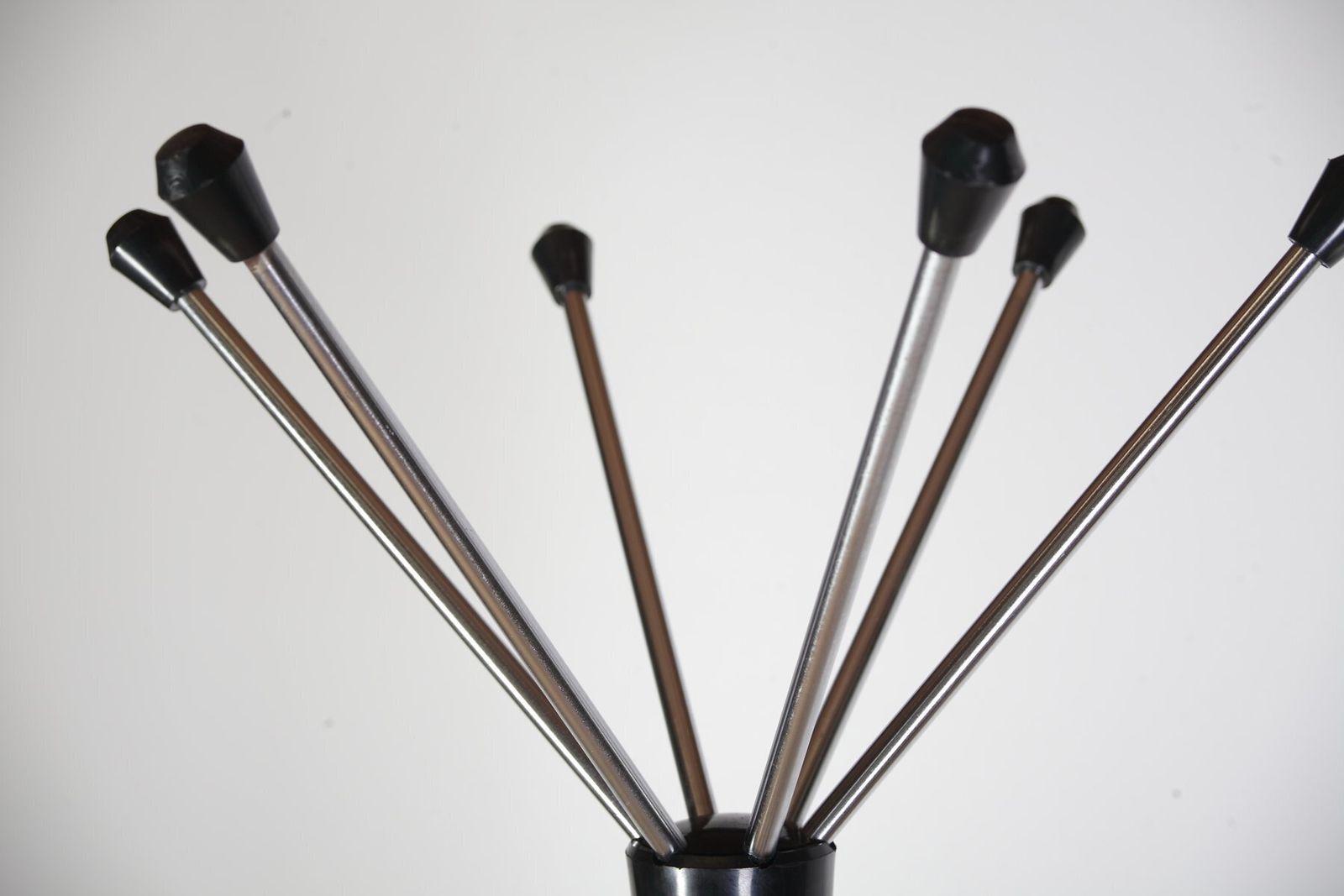 Mid Century Chromen Staande Kapstok, Voormalig Tsjecho Slowakije, Jaren 1970 photo furniture