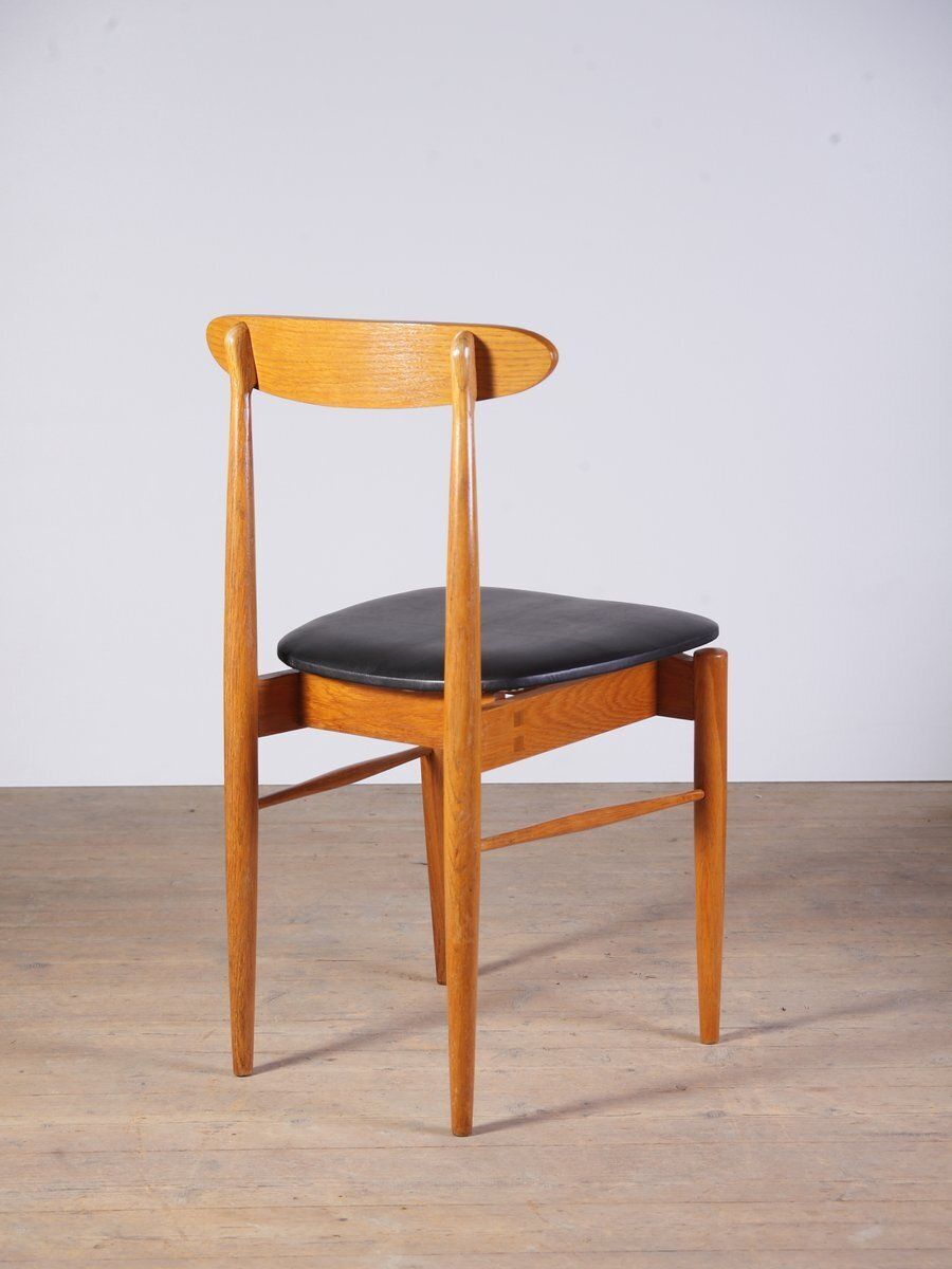 Mid Century Oak And Black Leather Dining Chairs From Uluv, Former Czechoslovakia, 1960s, Set Of 4 photo vinterior