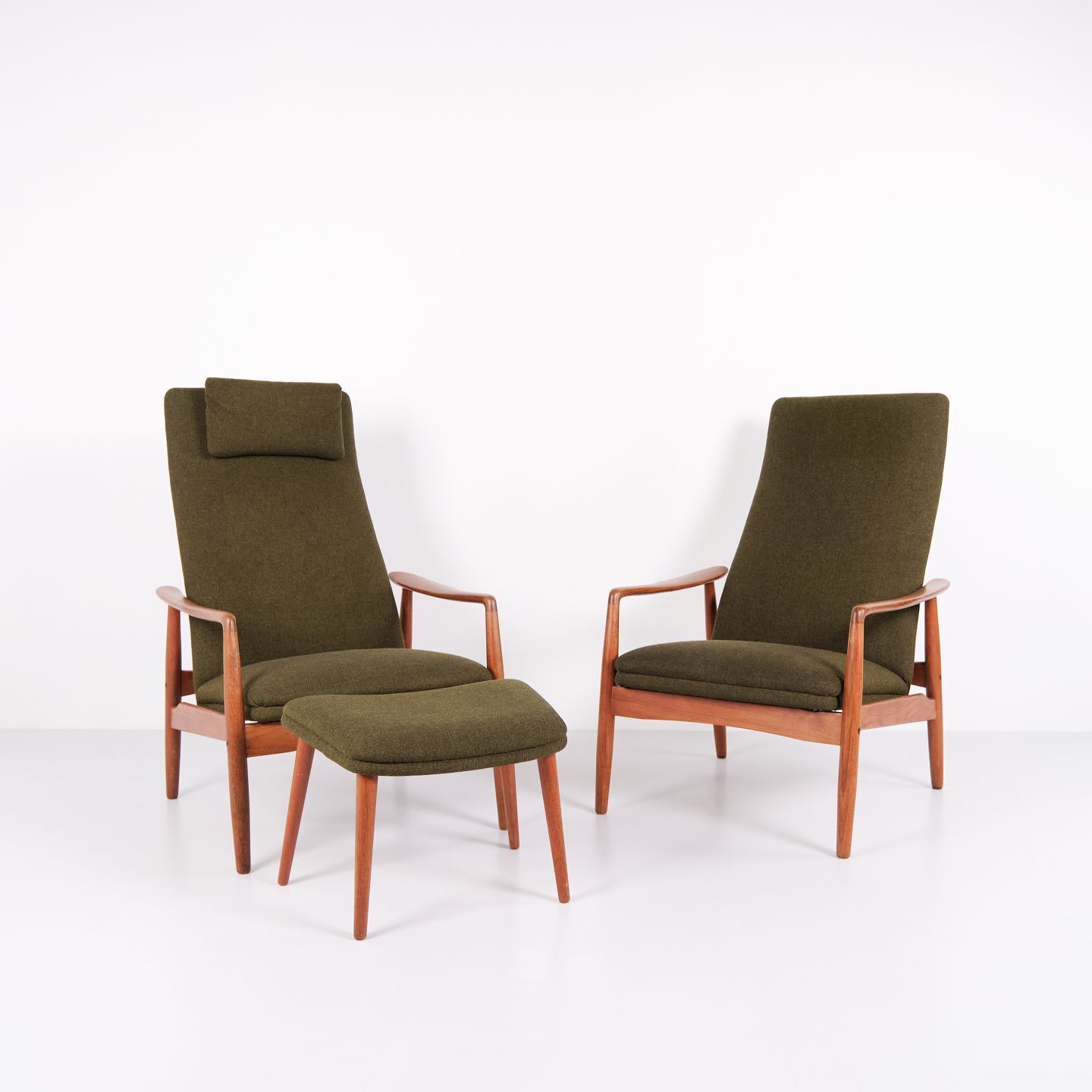 A Pair Of Lounge Chairs With Stool   Teak   Green Fabric   Alf Svensson   Fritz Hansen   1960s