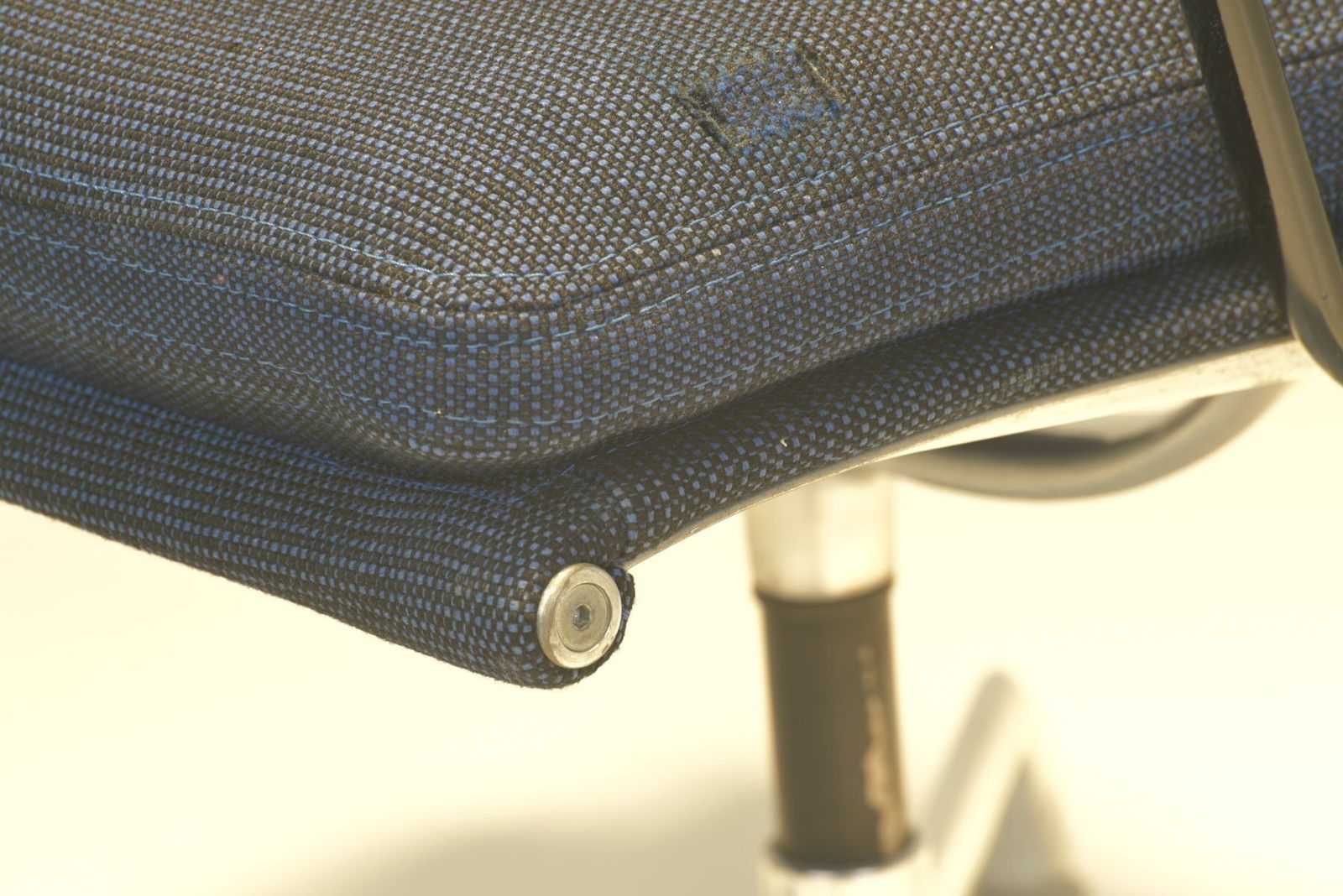 photo vinterior Ea 208 Softpad Aluchair By Charles And Ray Eames For Herman Miller, 1970s