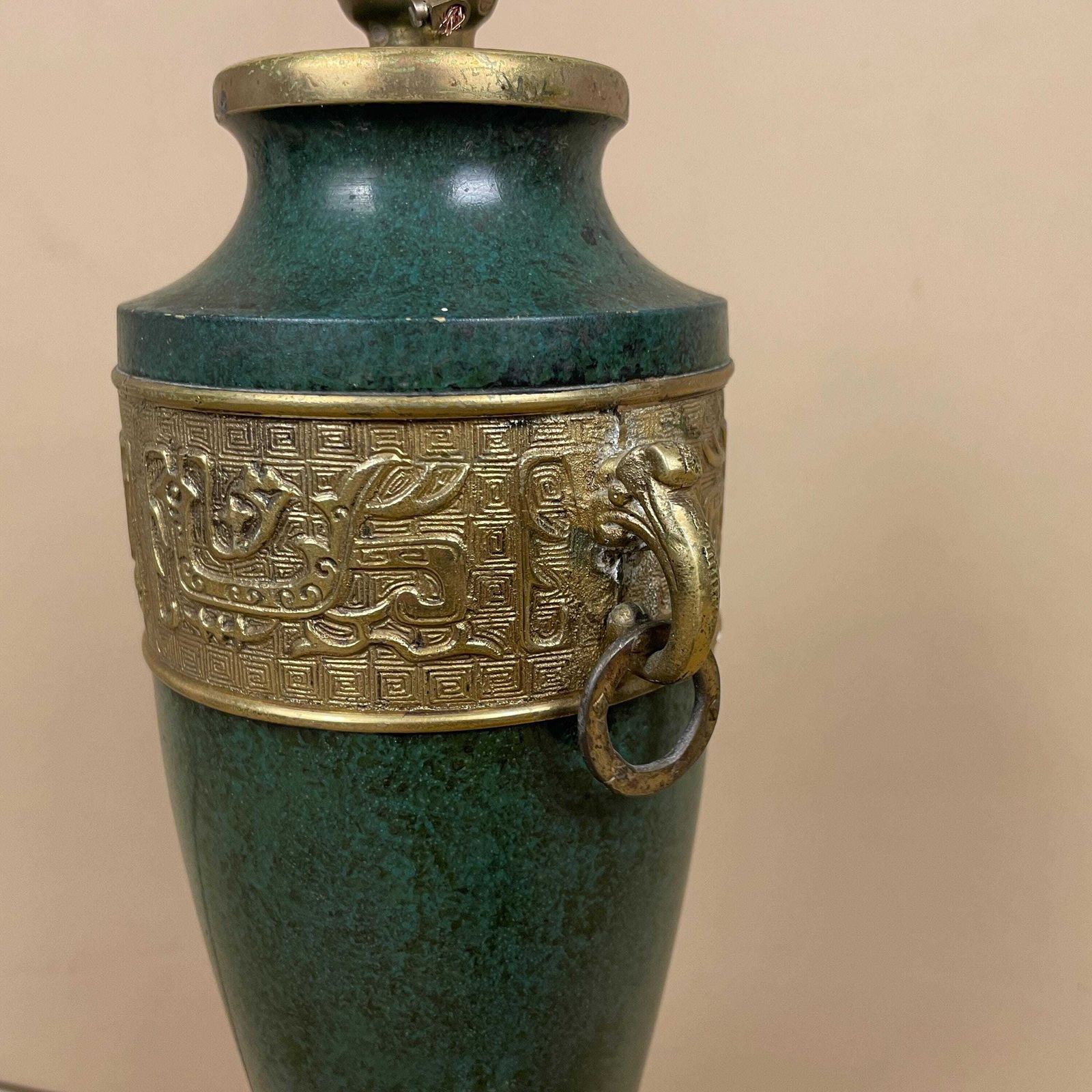Antique Lamp Light Bedside Table Gold Brass Metal Design Pattern Oriental Chinese Vase Ginger Tea Jar Brass Vintage Painted Green Handles photo vinterior