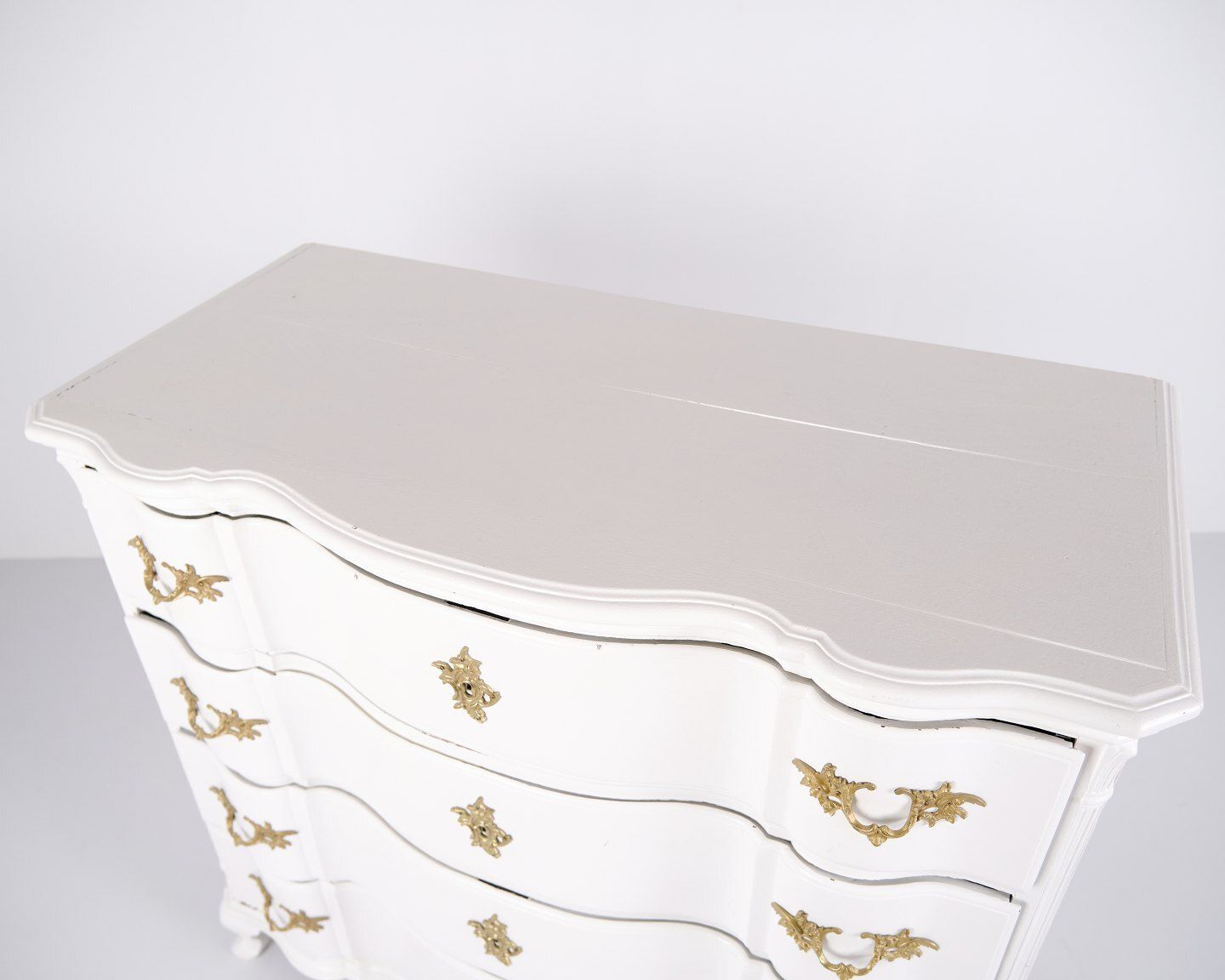 Antique Baroque Chest Of Drawers/Drawer Chest With 4 Drawers   Baroque   White Painted & Brass Handles   1760s photo buy