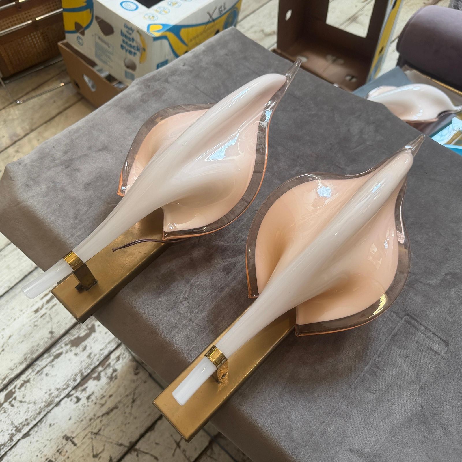 Two 1970s Mid Century Modern Pink Murano Glass Leaf Wall Sconces By Franco Luce photo 1988.0